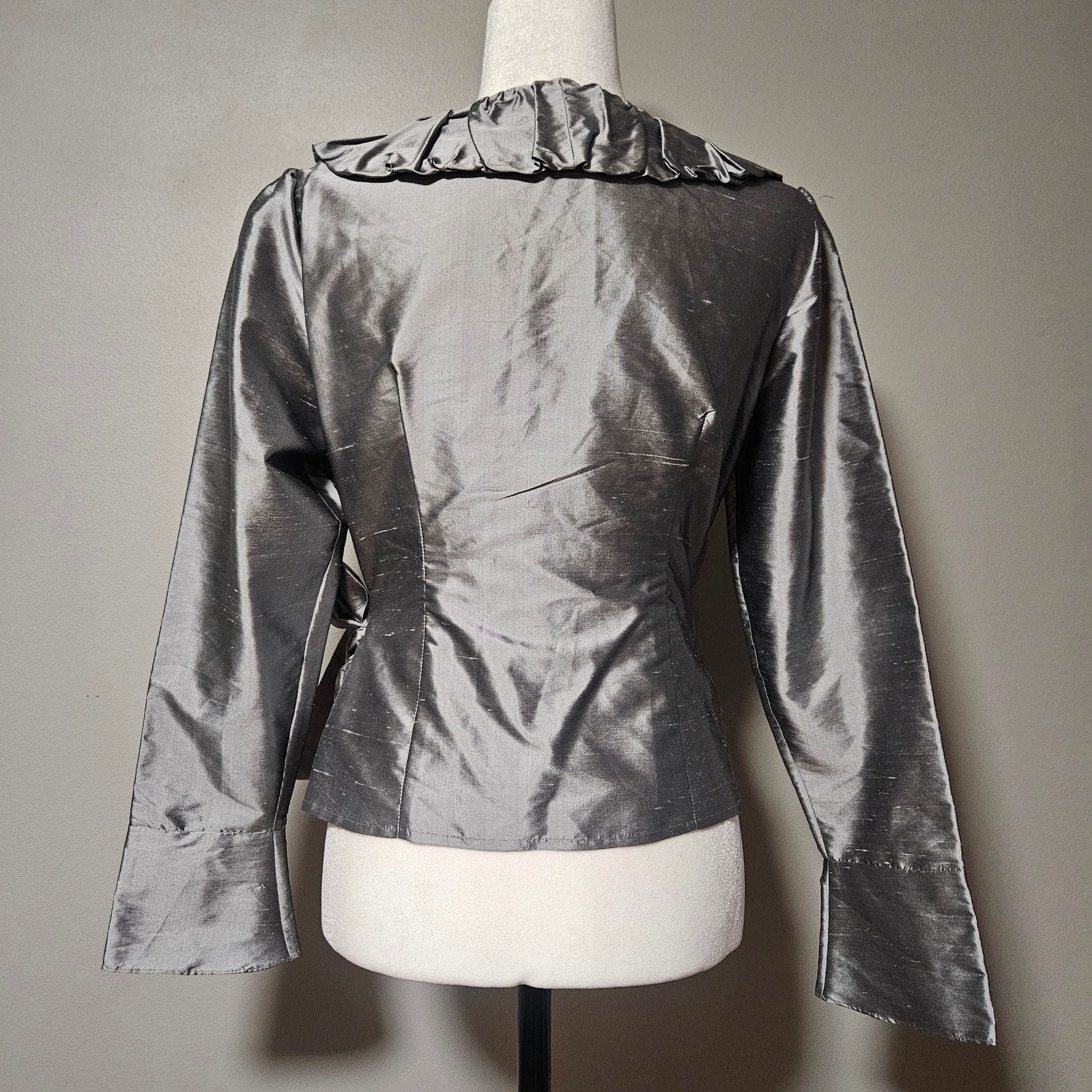 Sunny Taylor Silk Wrap Top Blouse Gray Size 6 Long Sleeve Ruffle Tie