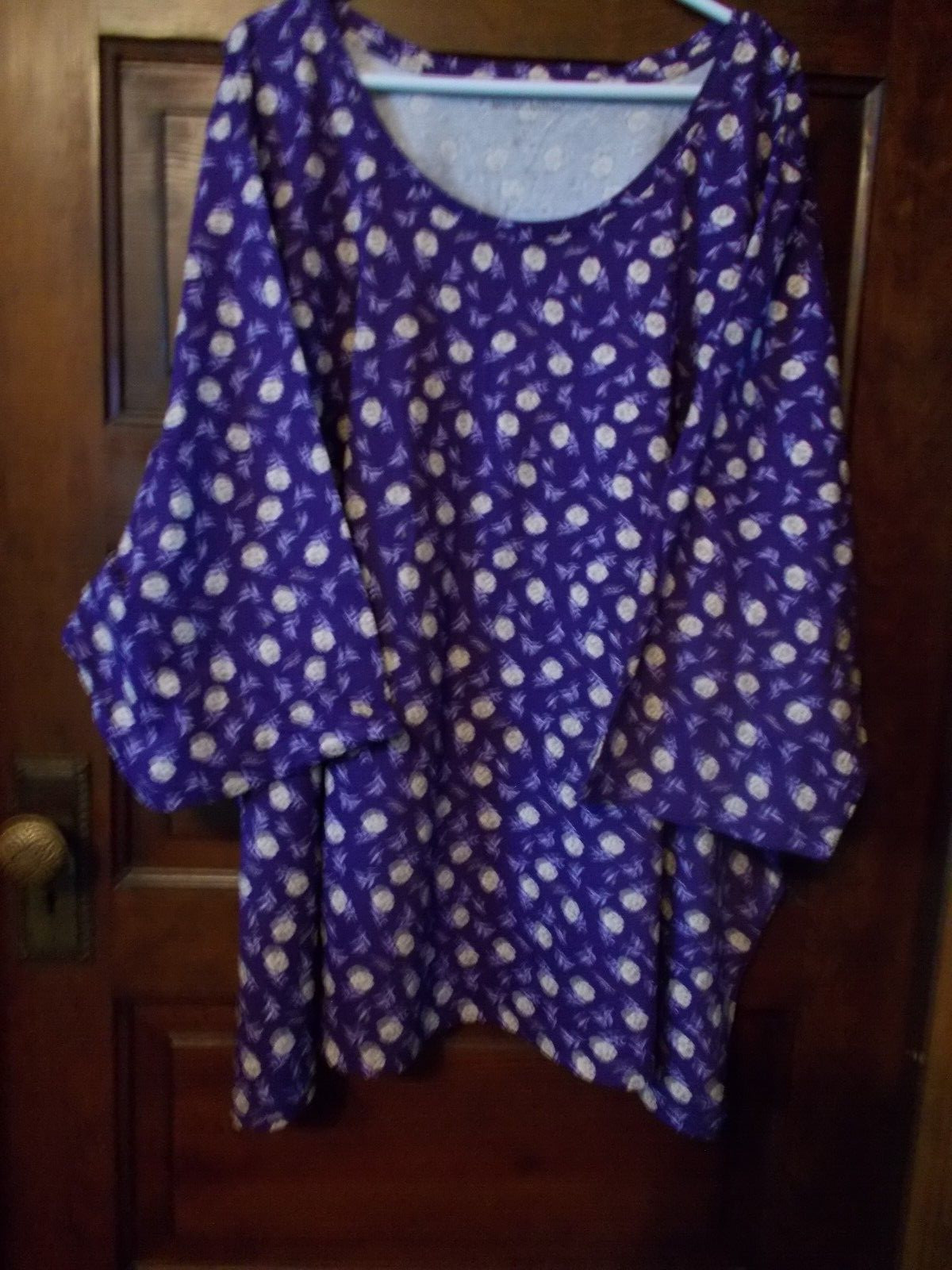 WOMAN’S TOP – 6XL
