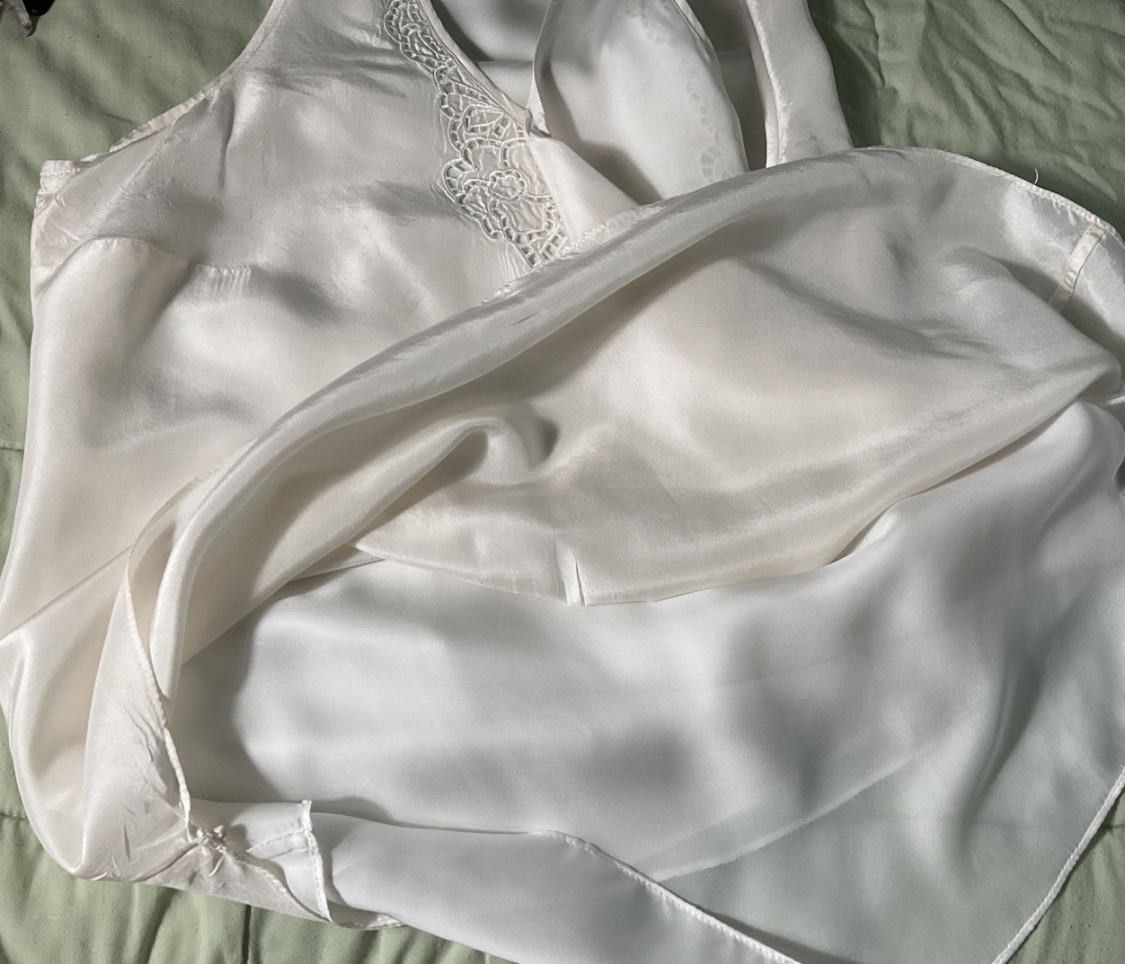 White House Black Market 100% Silk Sleeveless Top Large White w/ Side Zipper