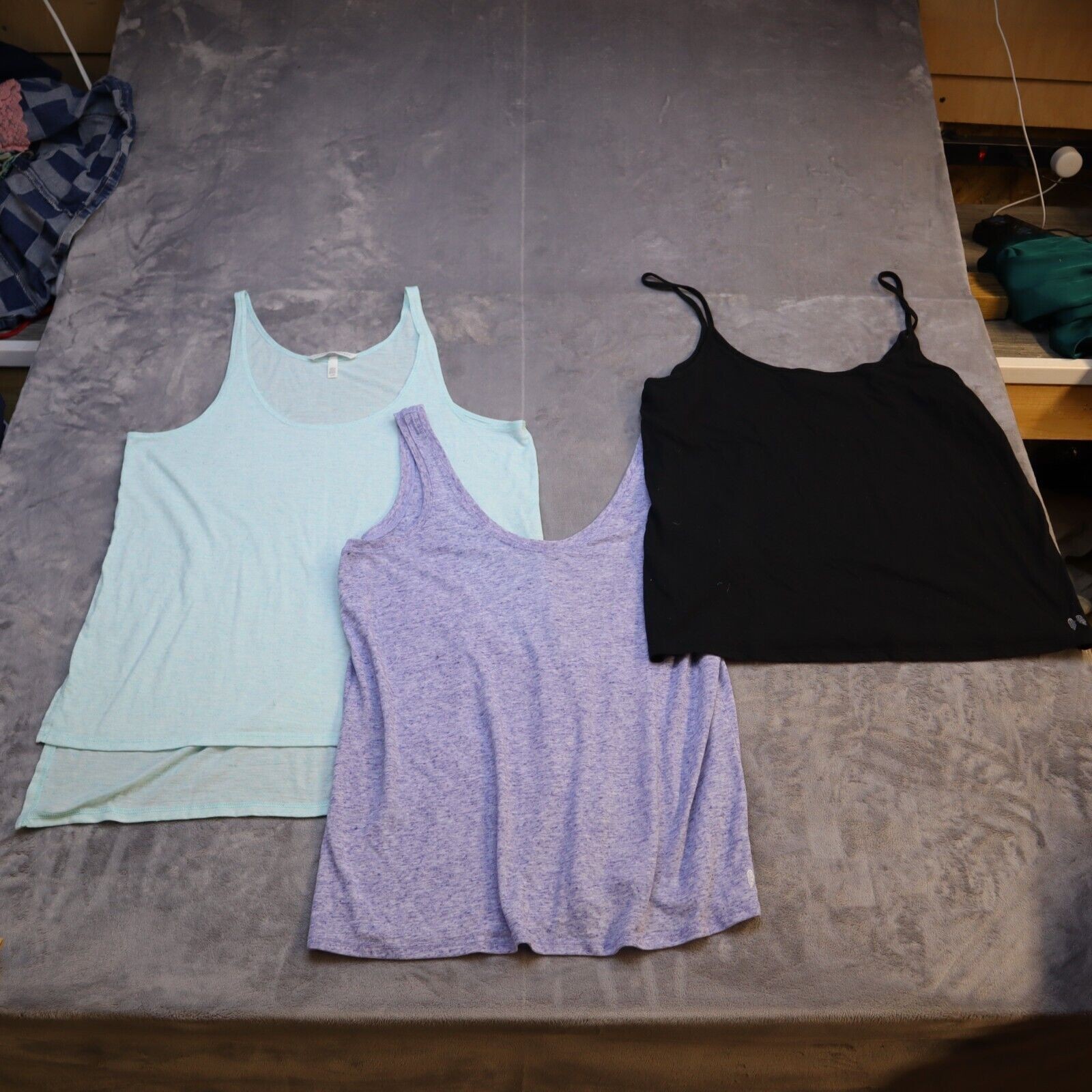 Victoria Secret Tank Top Womens Large Casual Outdoor Preppy Spaghetti Straps