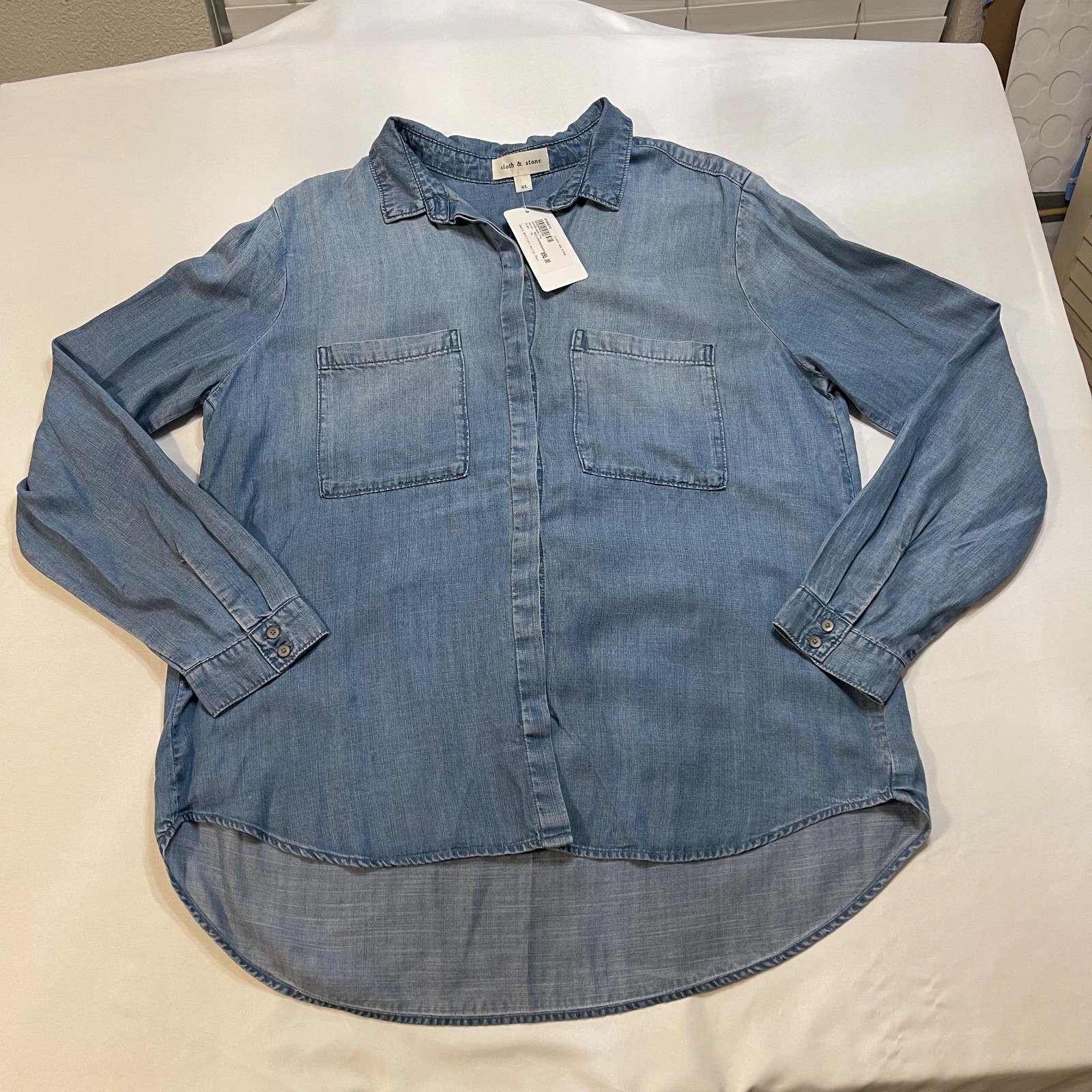 Cloth & Stone Chambray Tencel Button Down Shirt Womens XL Blue Lyocell Denim NWT