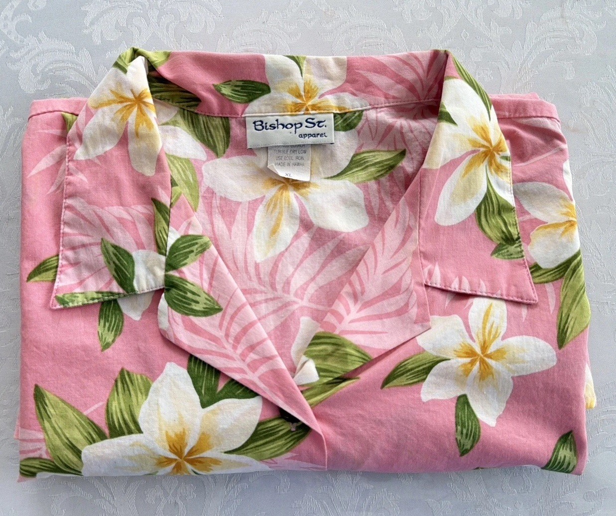 Bishop St Hawaiian Aloha Shirt Pink Plumeria Floral Cotton Women XL Made Hawaii