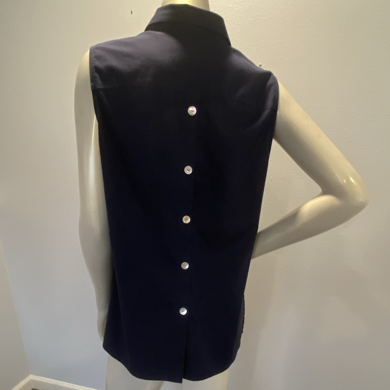 Foxcroft NYC 14 Navy Non-Iron Stretch Collared Sleeveless Shaped Blouse