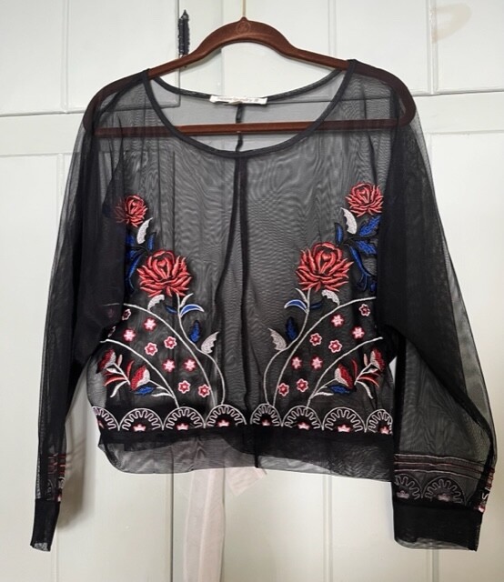 Women’s Hippie Laundry Size L Black Sheer Long Sleeve Blouse Floral Embroidery
