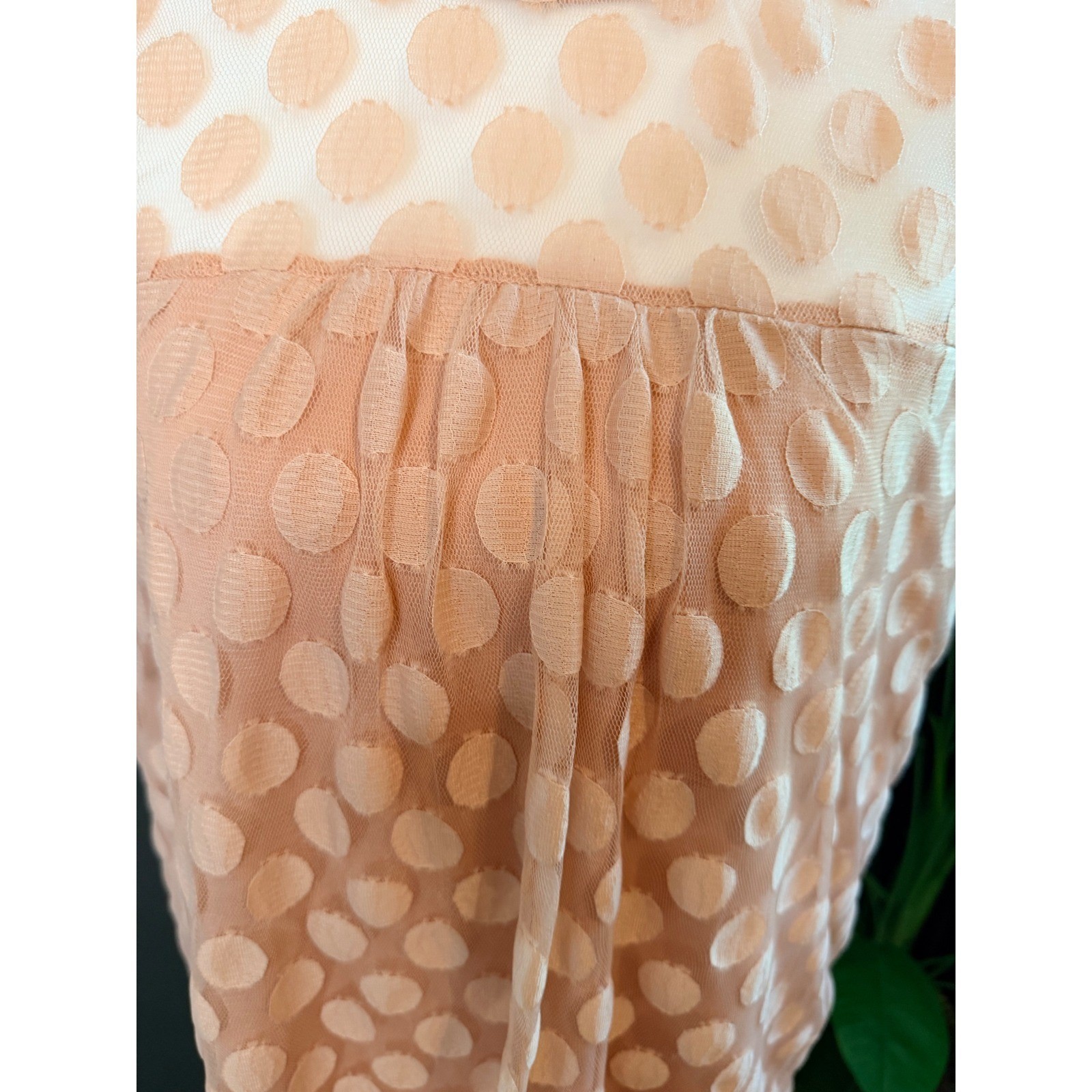 Shannon Ford New York Blouse Womens XL Peach Excellent Polka Dot Mesh Mock Neck