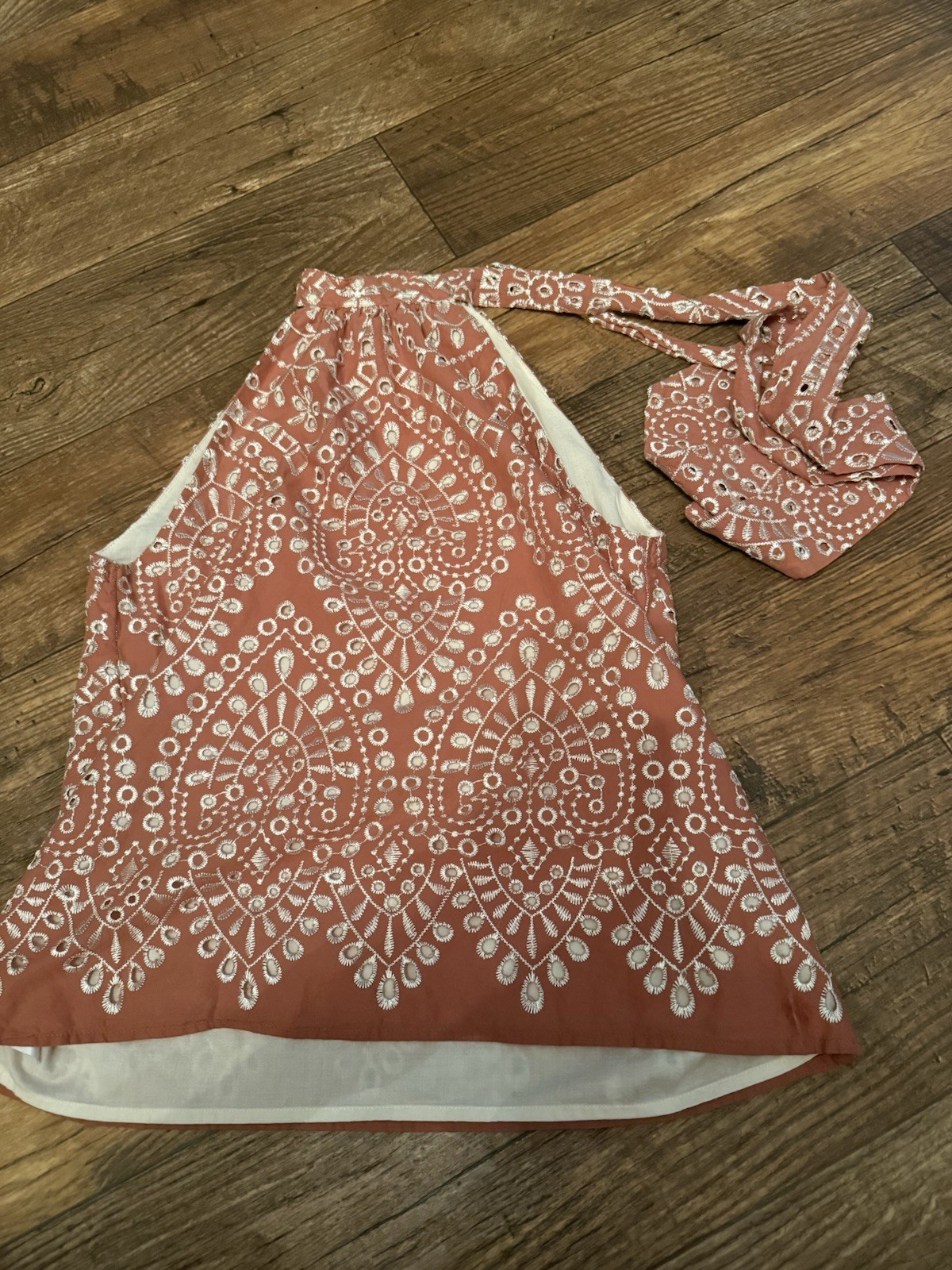 Ann Taylor Factory Petite Pink & White Paisley Embroidered Halter Top XSP
