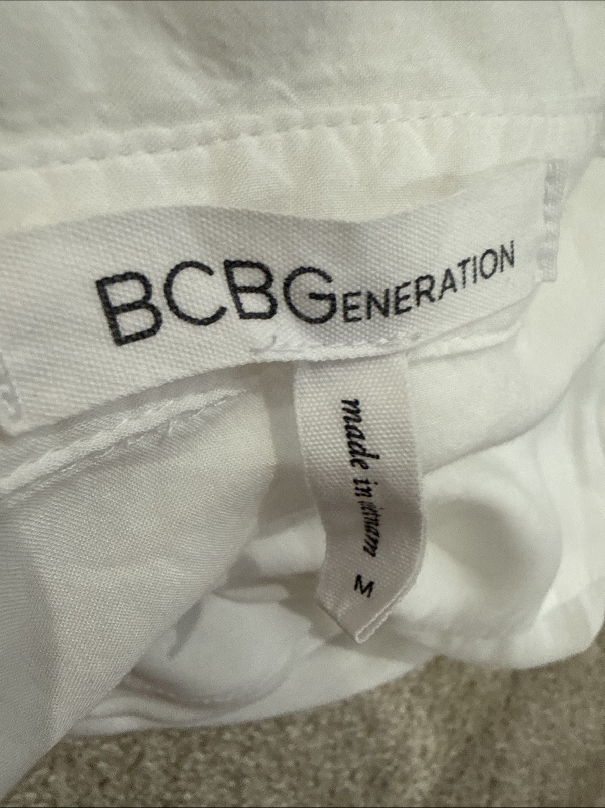 BCBG Generation White Sheer Button Up Collared Sleeveless Back Tie SizeM