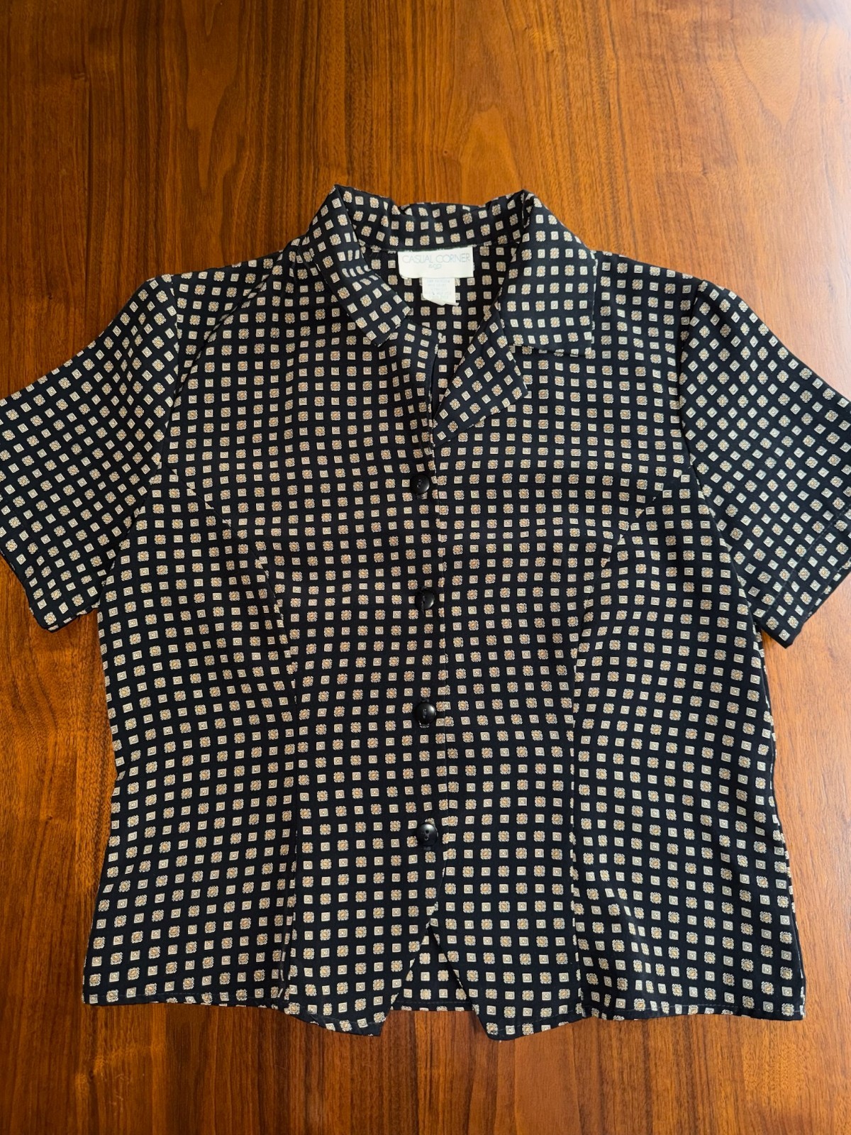 Vintage Casual Corner & Co. Women’s Medallion Print Button-Up Blouse – Size 10