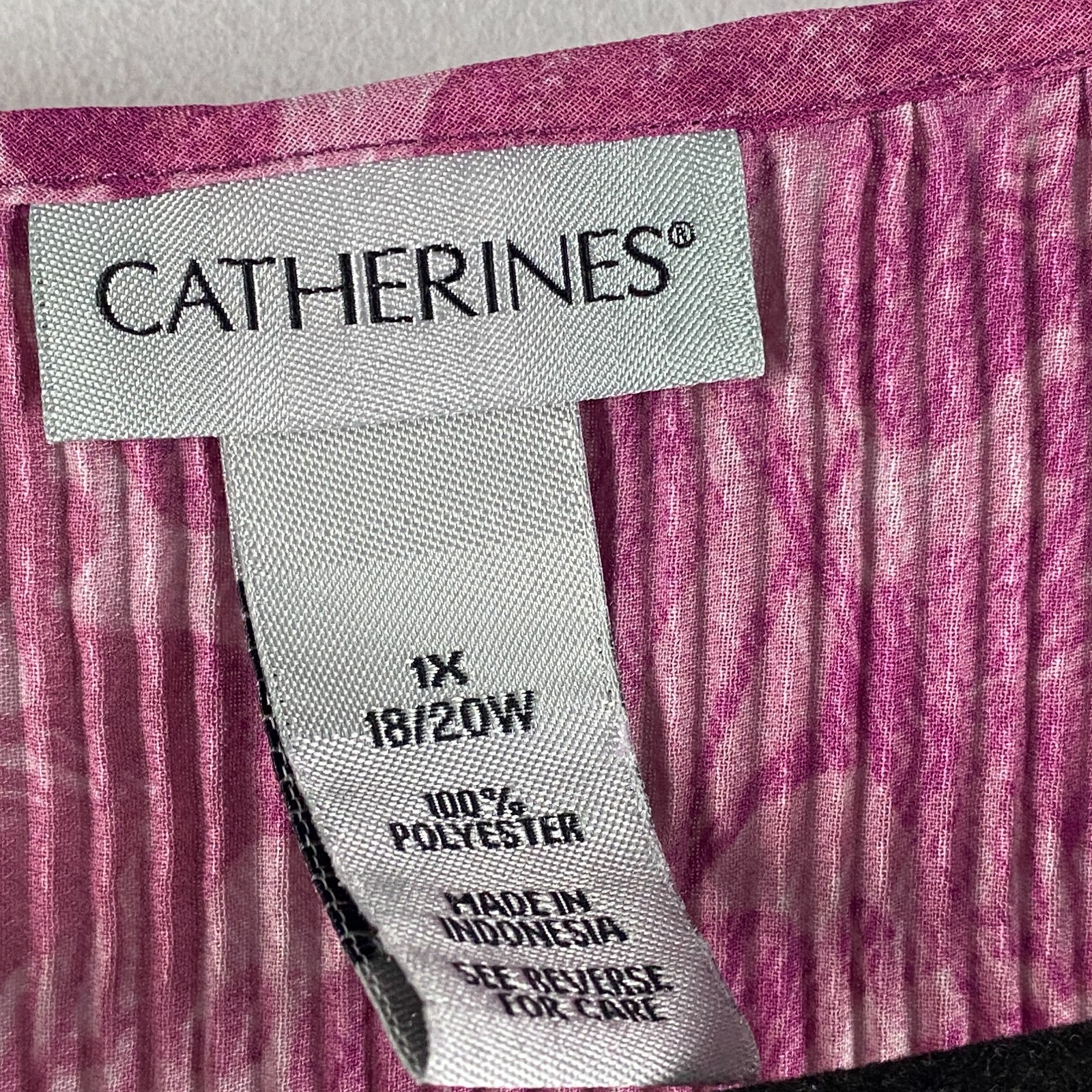 Catherines Tunic Womens 1X Pleated Bell Sleeve Slit Sleeve Pink Keyhole Neck