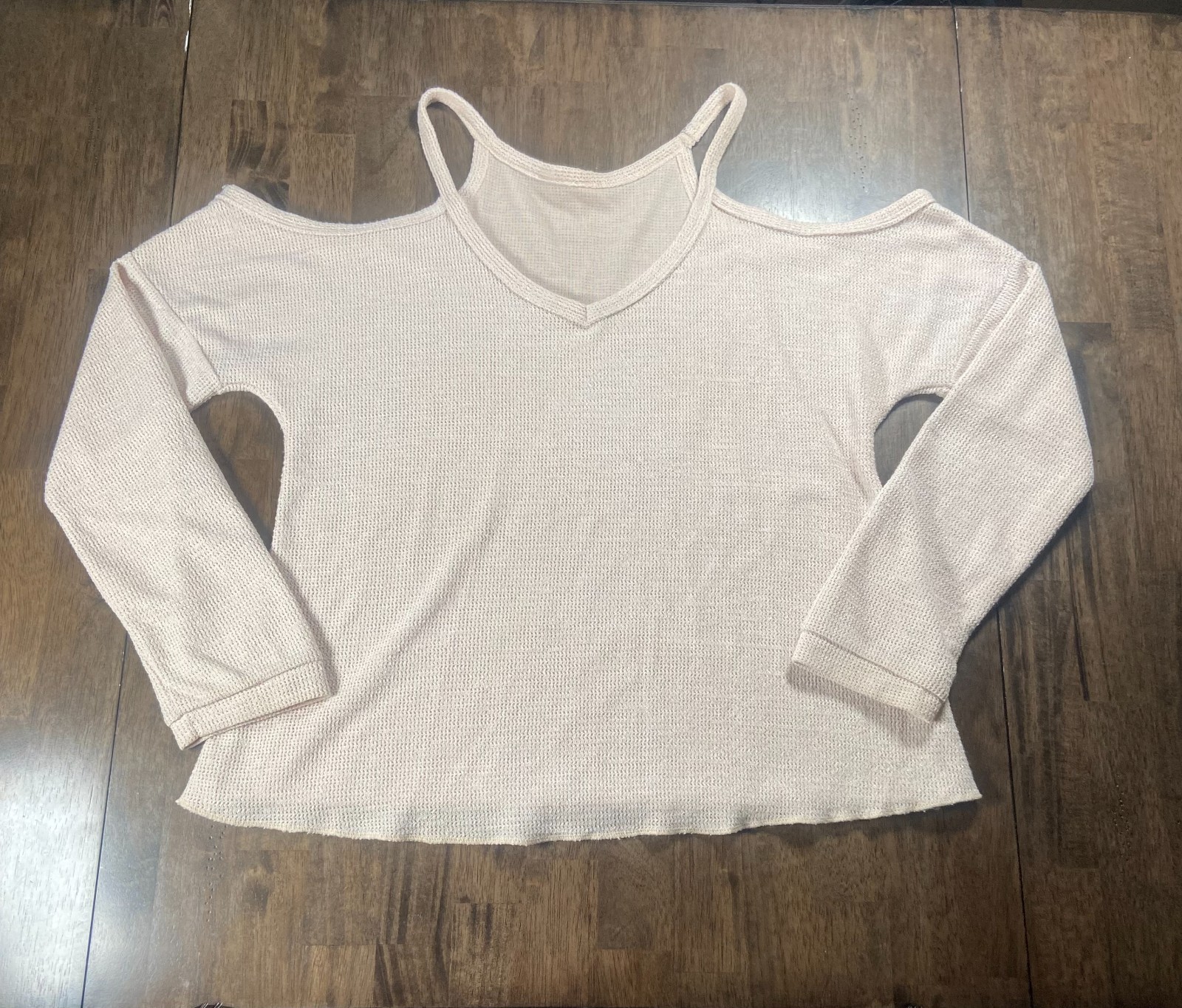 Women’s Beige Waffle Knit Cold Shoulder Long Sleeve Top Size XL Soft Stretch