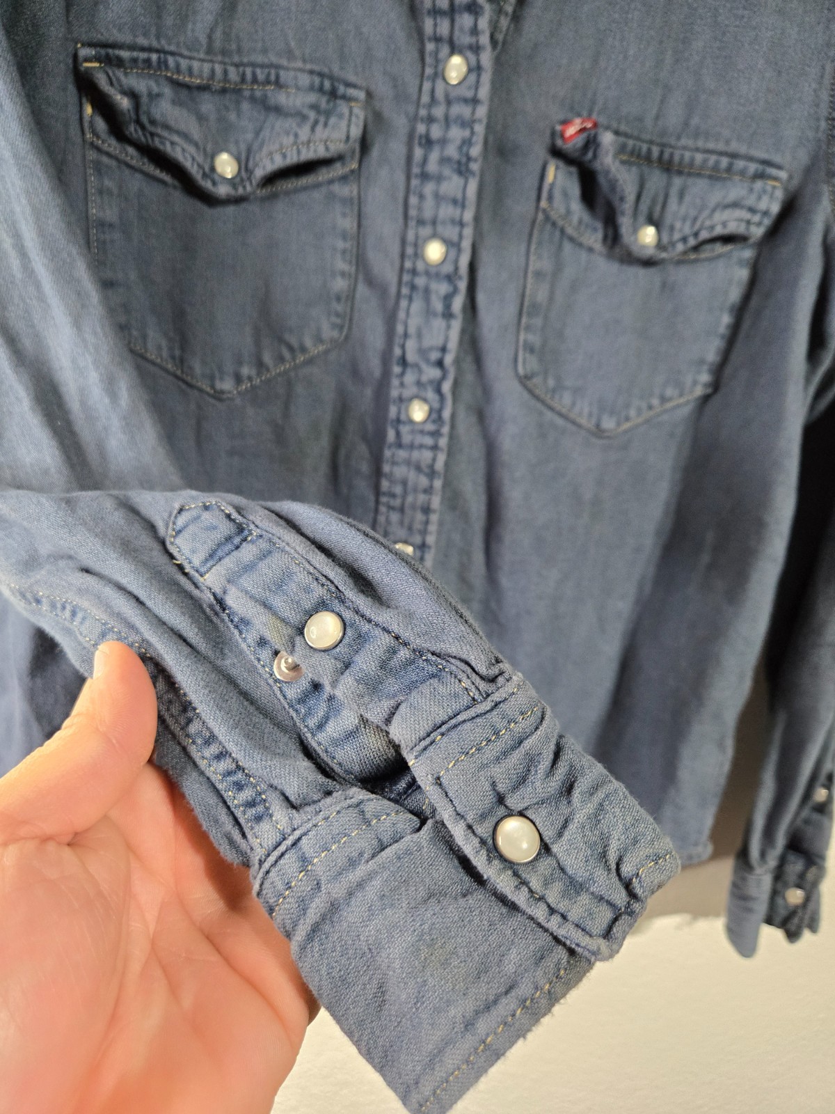 Levis Denim Pearl Snap Shirt Womens Size Small Country Western Cowgirl Design