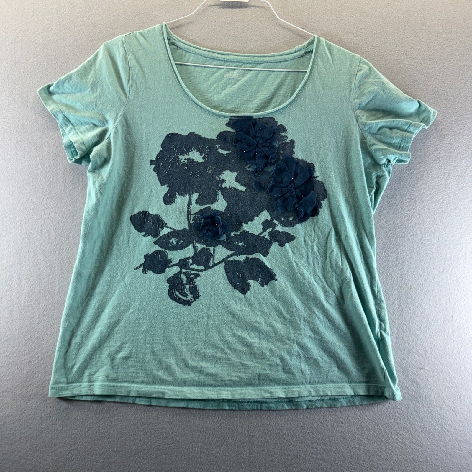 Covington Womens XL Sage Green Floral Graphic T-Shirt Fabric Flower Applique