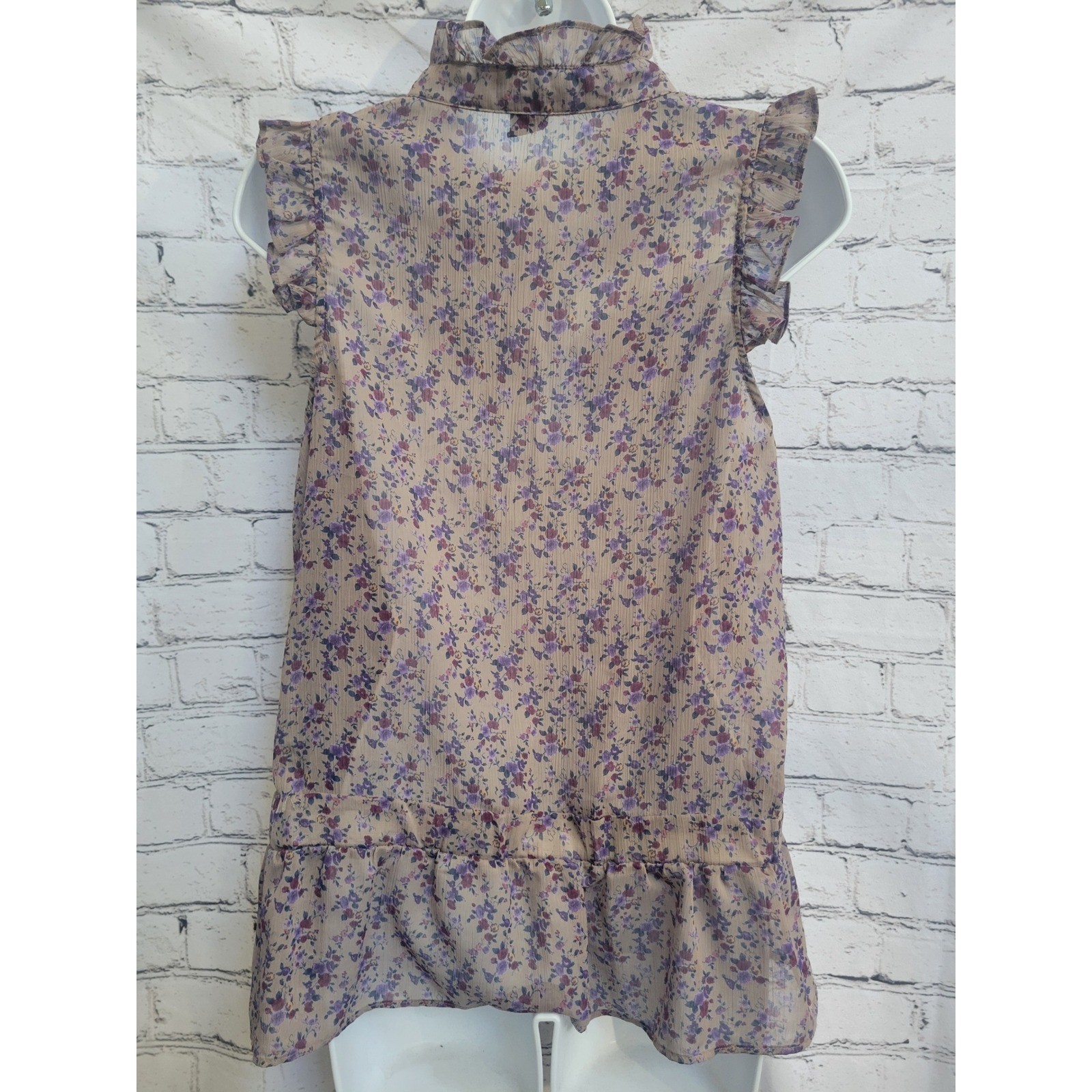 dm bm Floral Ruffle Sleeveless Blouse Purple Tan Pintuck Peplum Top Medium