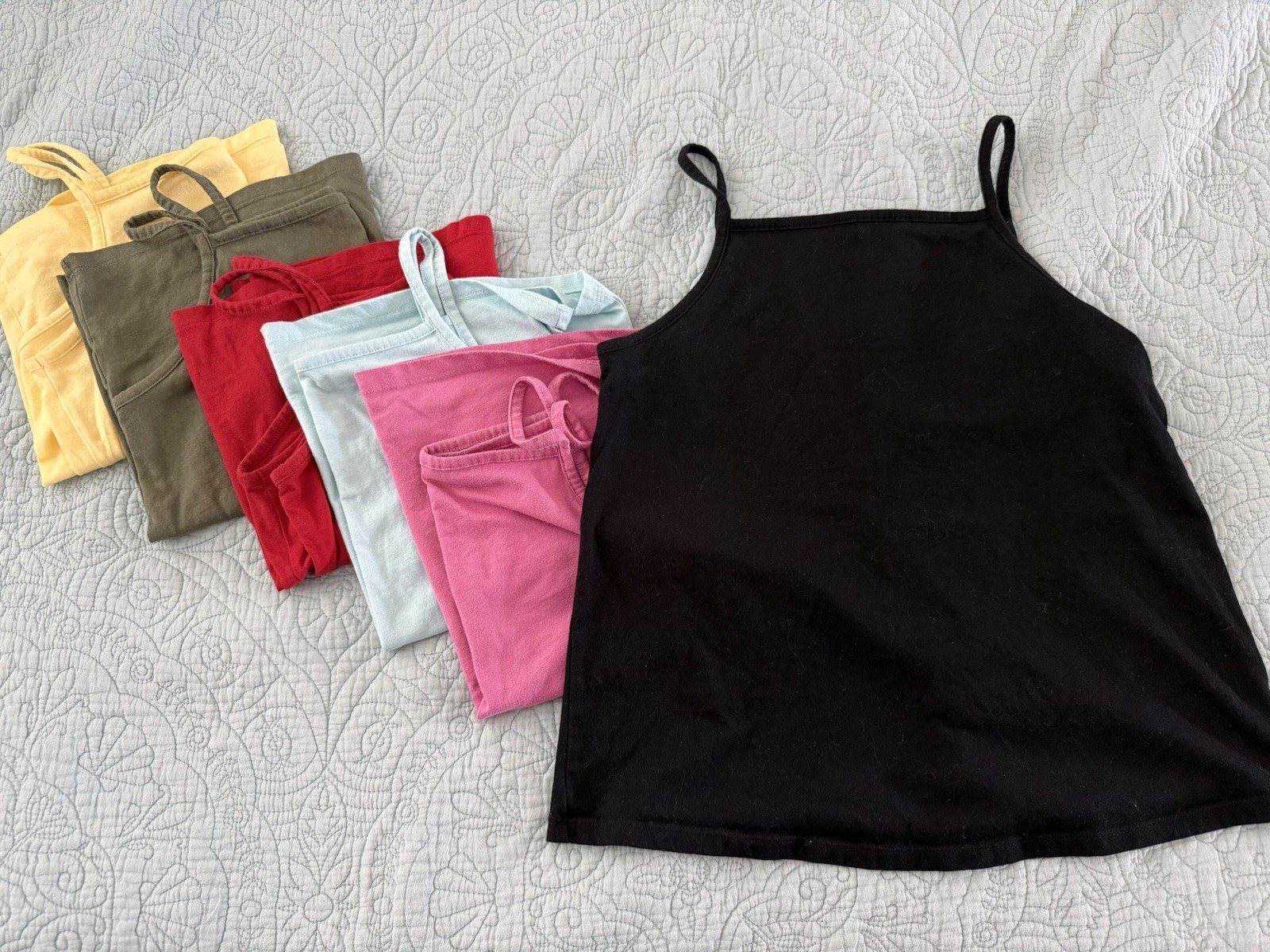 Old Navy Women’s Solid Multicolor Camisole Tank Top 6-Pack XS Straps
