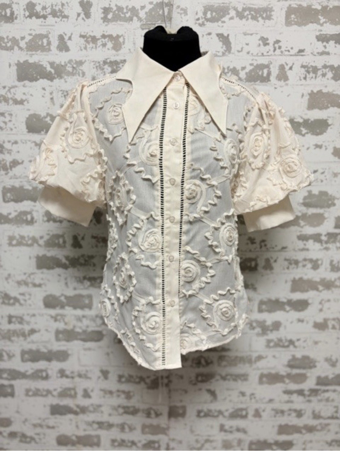 Cream Floral Applique Puff Sleeve Button Front Vintage Inspired Blouse size S
