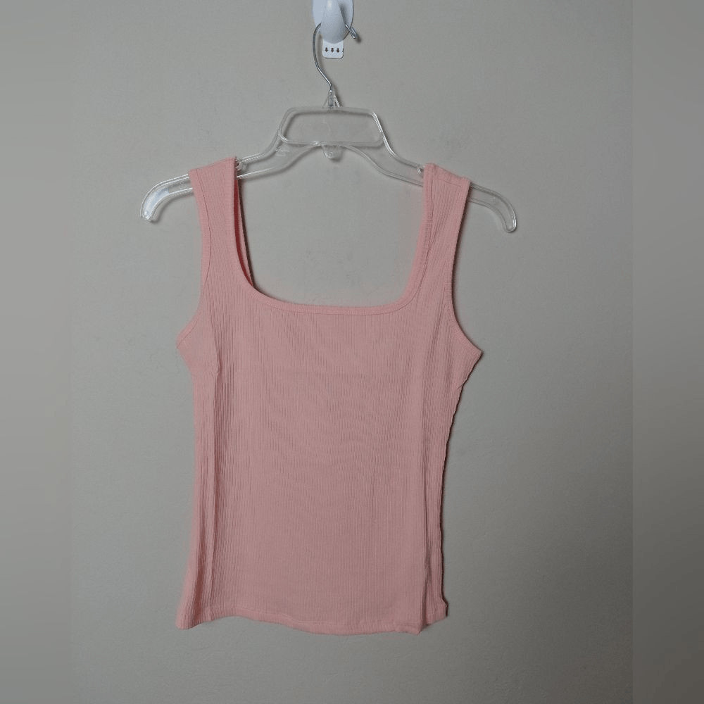 NIA RIBBED Peach TANK. STRETCHY SOFT SIZE Small NWT