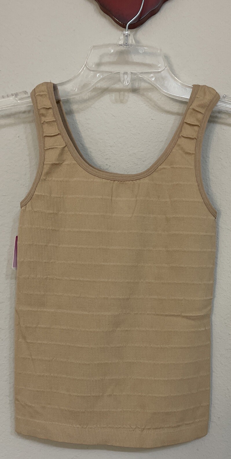 Llollo Womens M/L Beige Ribbed Sleeveless Body Shaping Fitted Tank Top NWT! A500