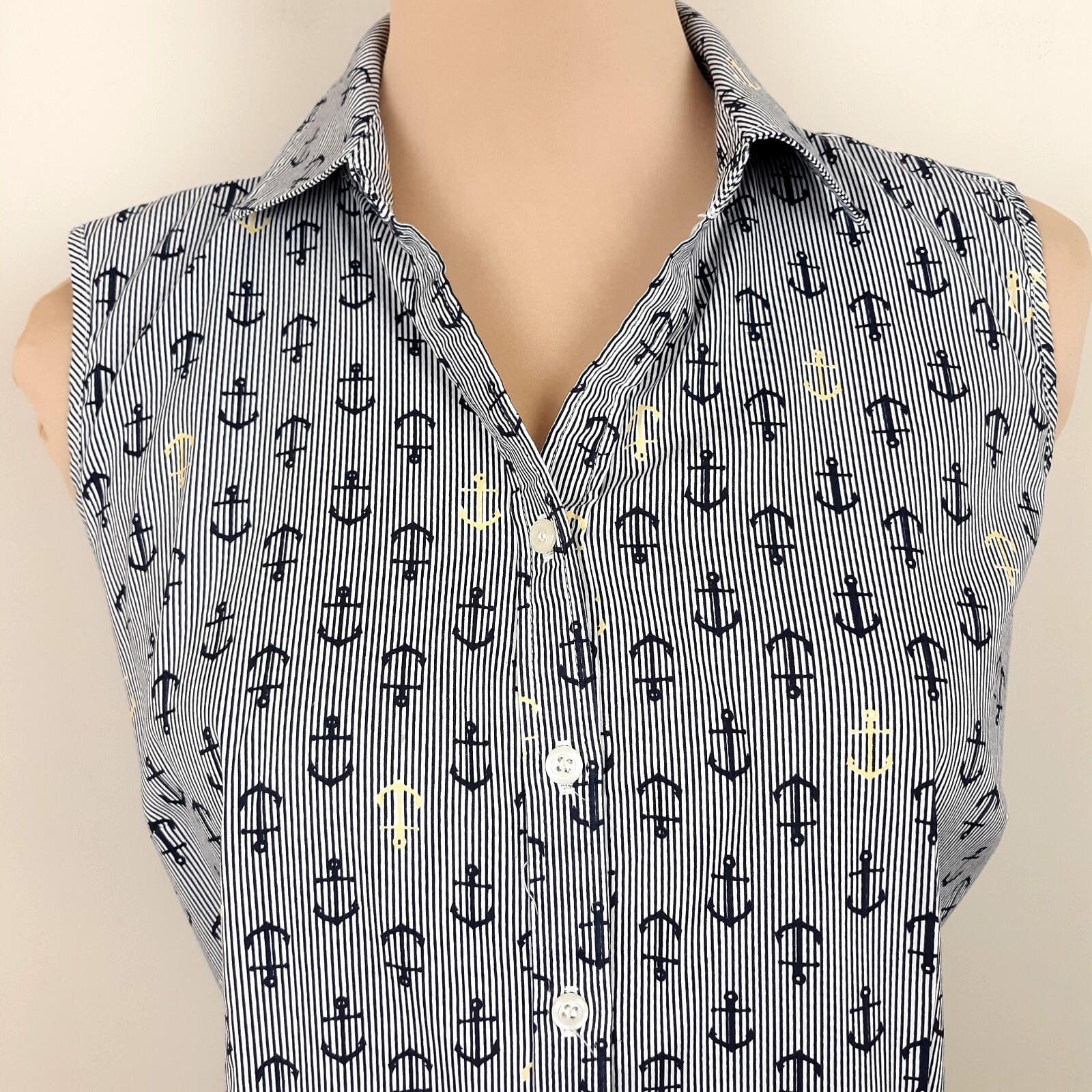 Charter Club Nautical Sleeveless Blouse Women’s 12P Tailored Fit Button-Up Blue