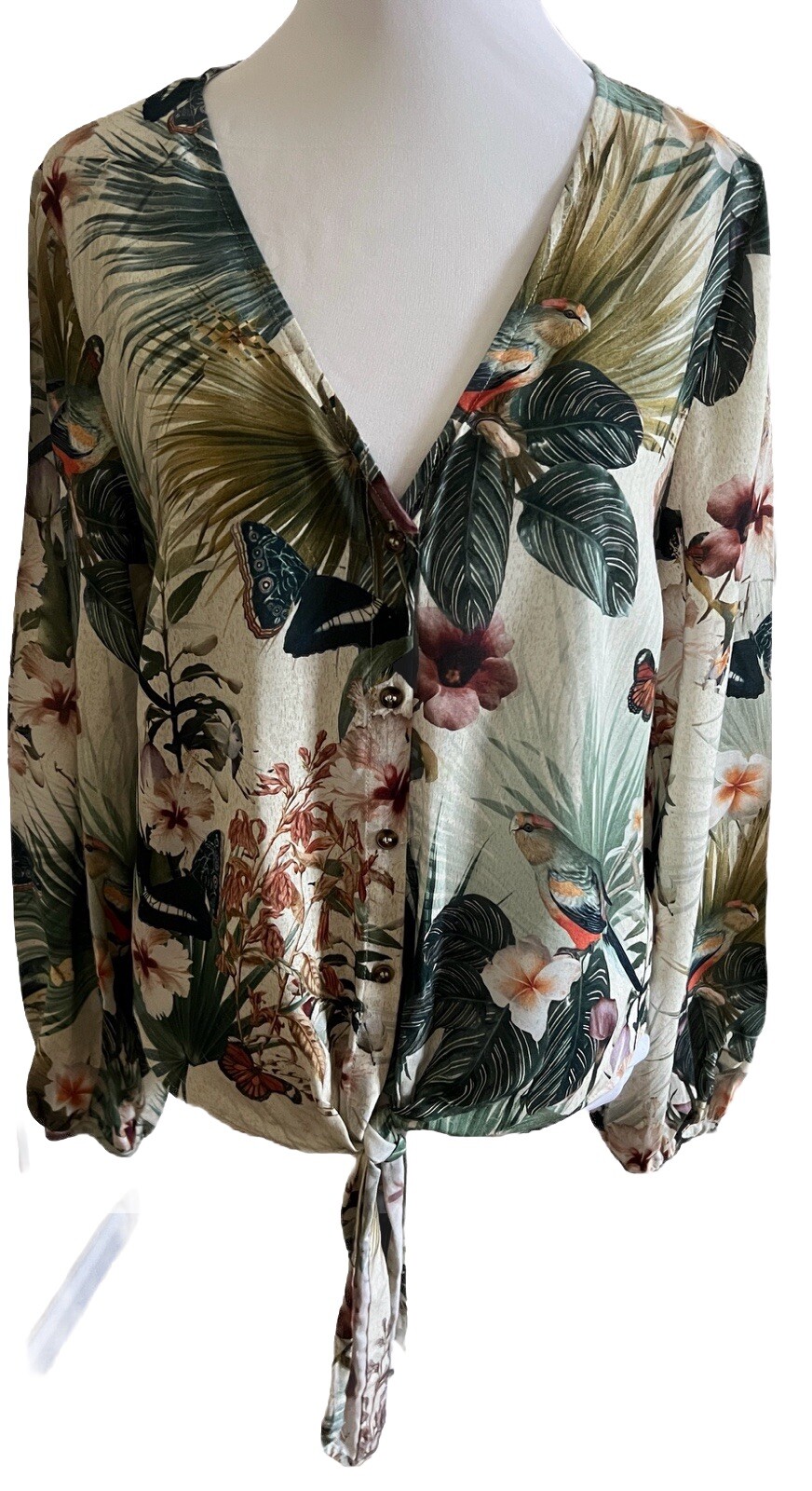 NWT H&M Creamy Floral Tropical Birds Butterflies Rayon Tie Front Blouse Size 6