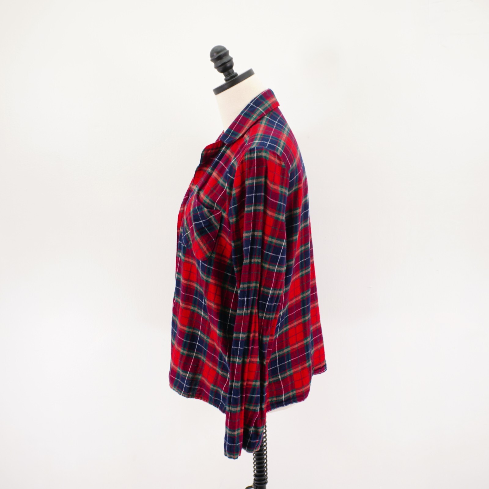 Old Navy Blue Red Green Plaid Flannel Collared Button Front Shirt Top Small Long