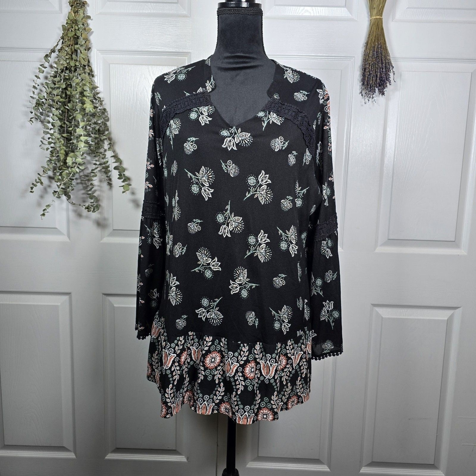 Style & Co Black Blouse Top Tunic Long Flared Sleeve Peasant 3X EXCELLENT