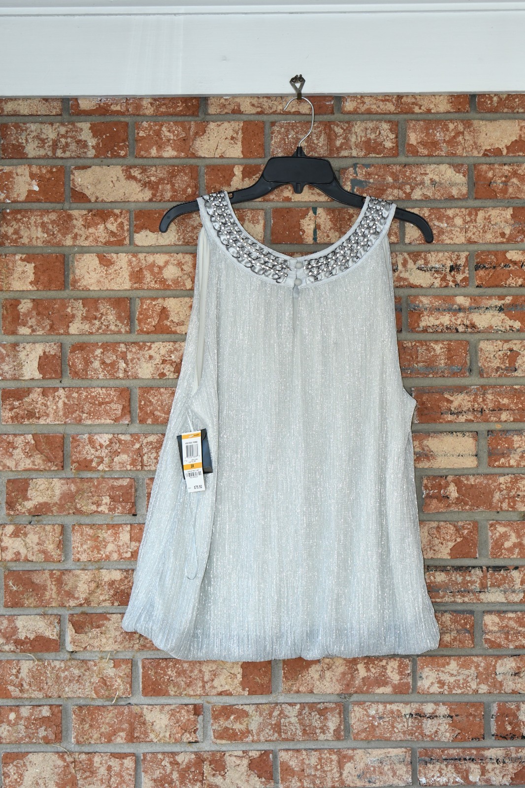 Alfani Woman Silver Shimmery Sleeveless Top Size 3X NWT