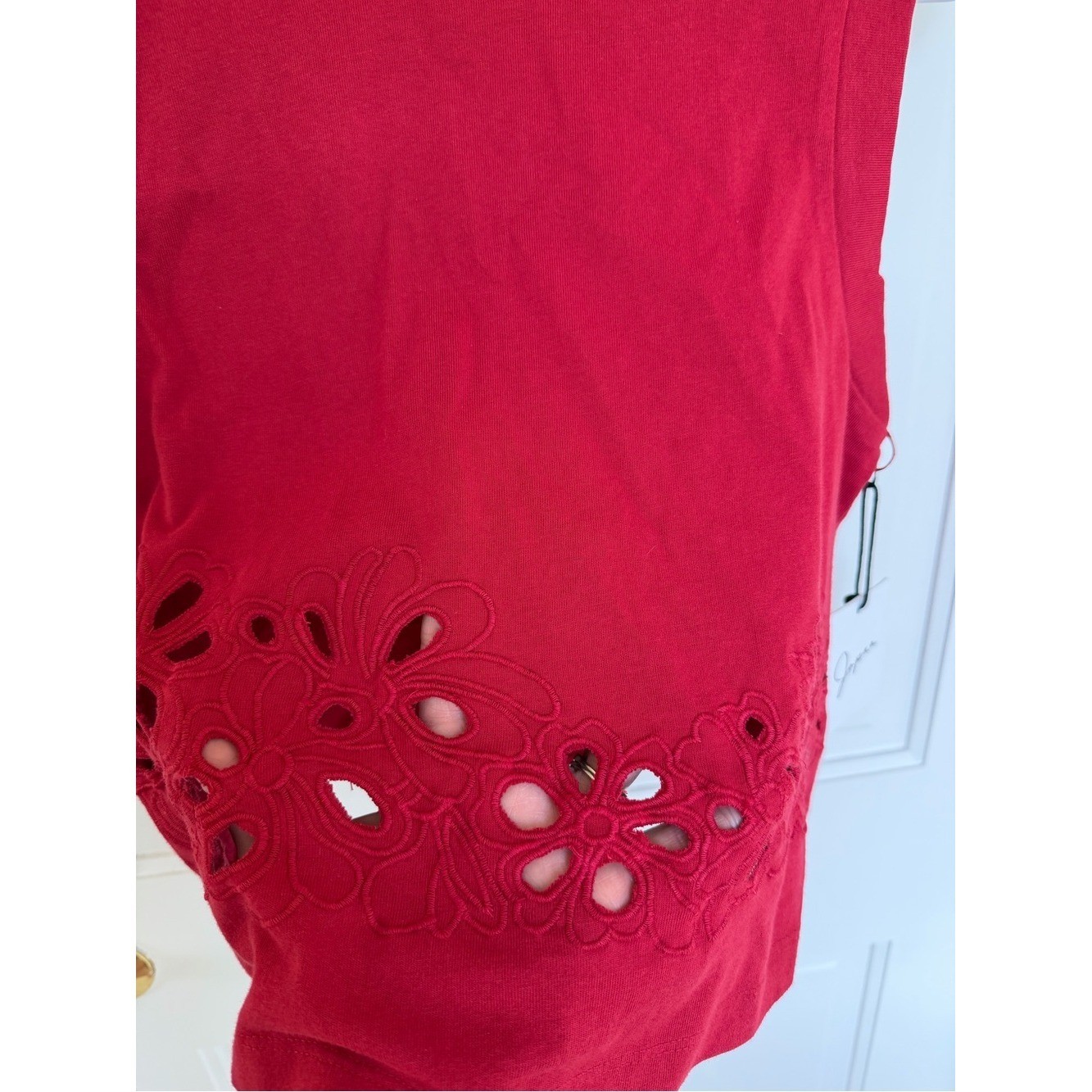 NWT Japna Red Floral Eyelet Embroidered Sleeveless Cotton Top S