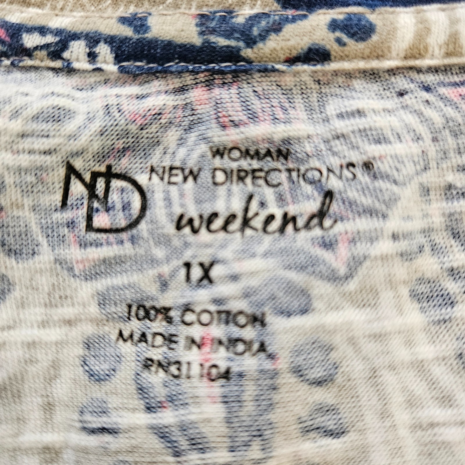New Directions Weekend Top Womens 1X Navy Tan Red Print 3/4 Sleeve Pullover