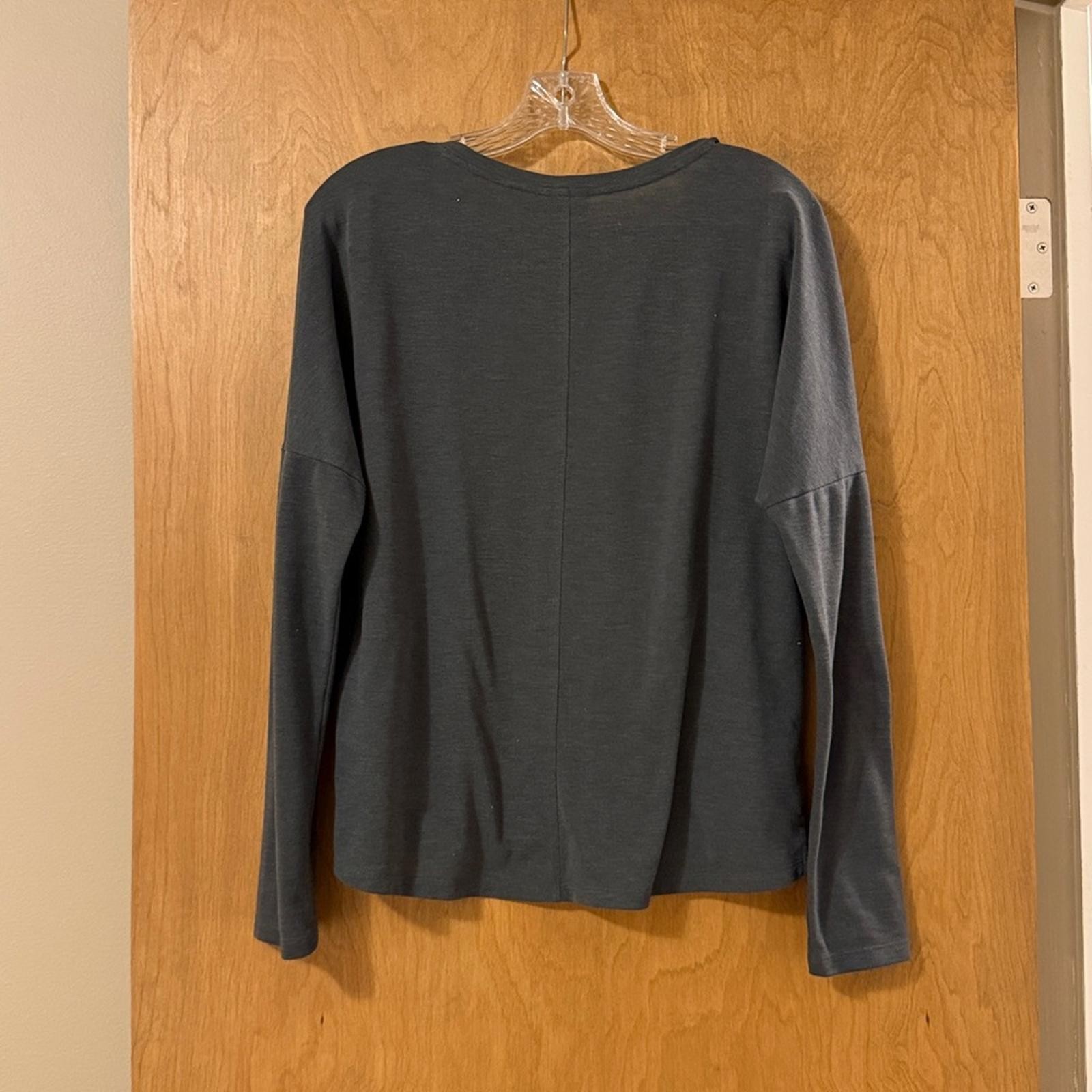 REI Cooperative Long Sleeve Crew Neck Top Charcoal Gray Women’s Small