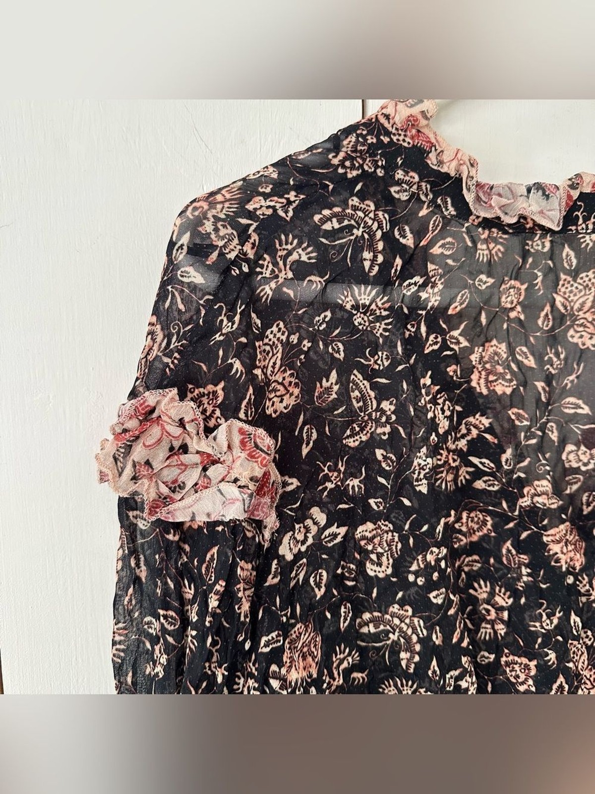 H&M Ruffle Floral Top Sz 10 V-Neck Semi Sheer