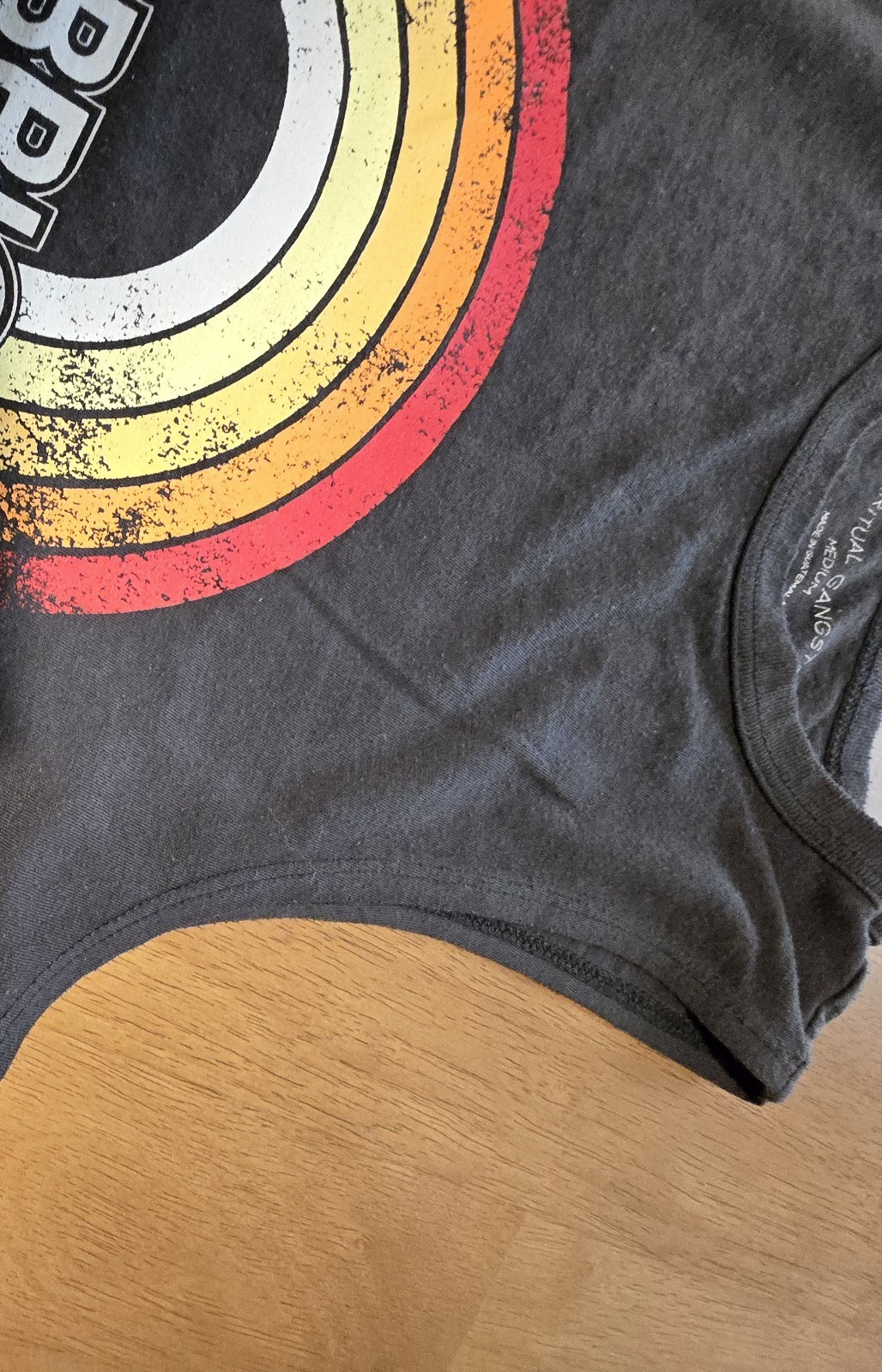 Spiritual Gangster Womens M Black Sleeveless Round Neck Tank Top Rainbow Graphic