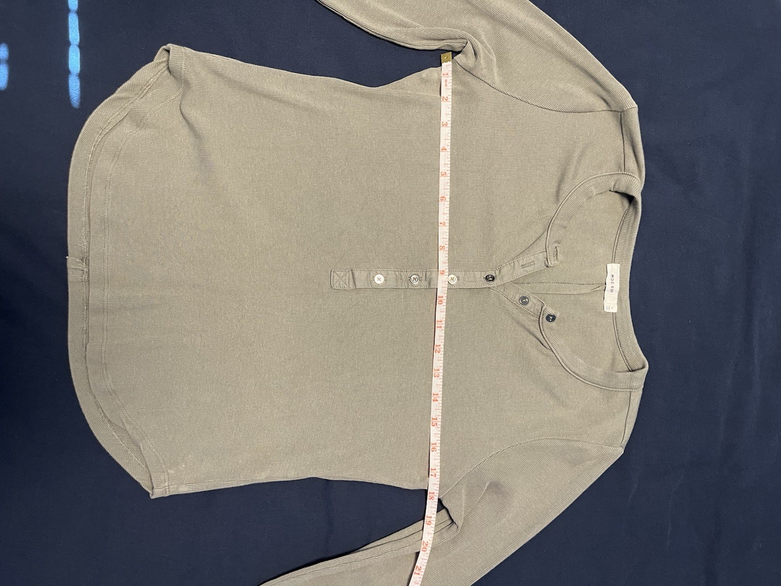 Mod Ref Nova Long Sleeve Henley Top Olive Green Ribbed Button Knit Women’s Sz L