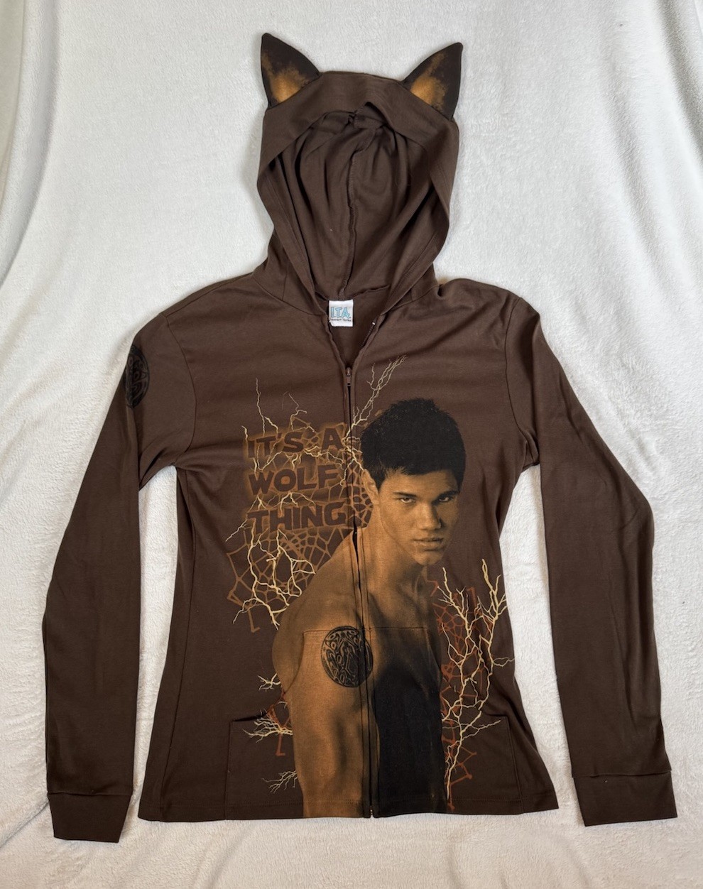 Vintage Twilight New Moon Jacob Black “Wolf Girl” Ear Hoodie Brown ITA Y2K Rare