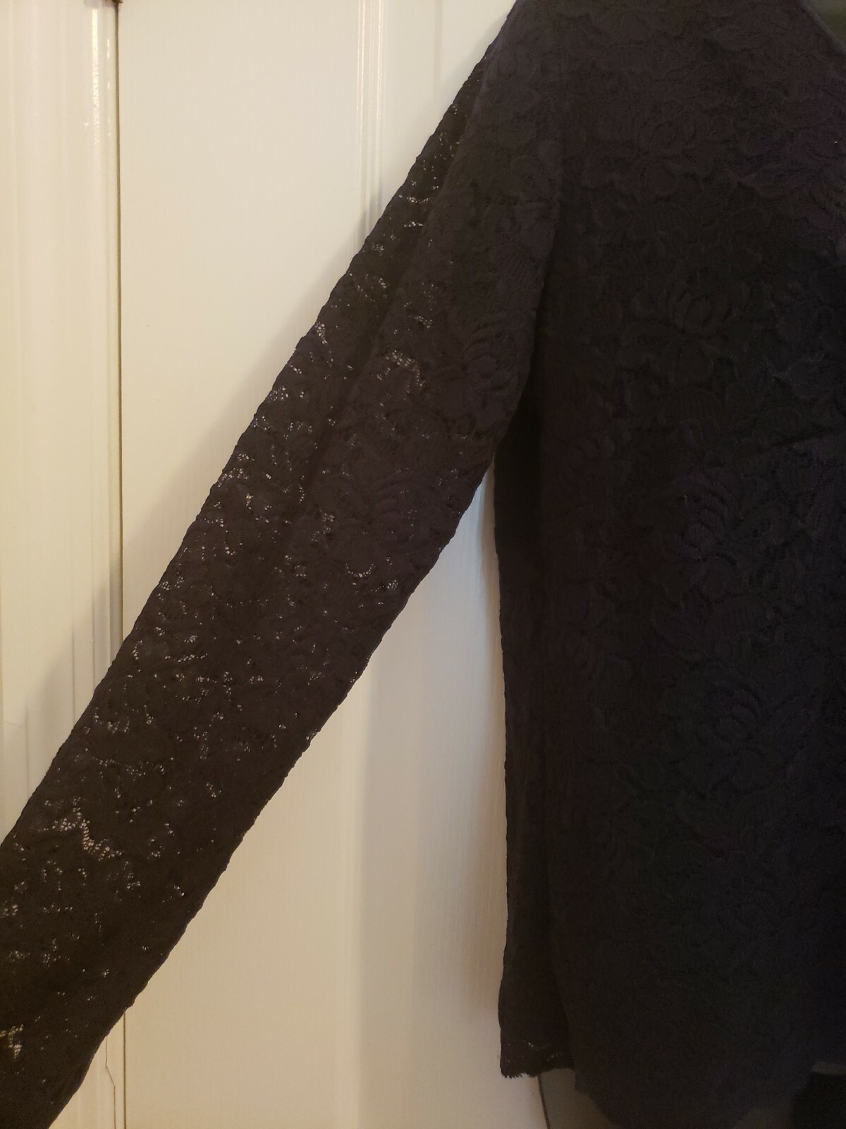 Emma James Blouse Sz Large Navy Blue Long Sleeve Lace Overlay V-Neck