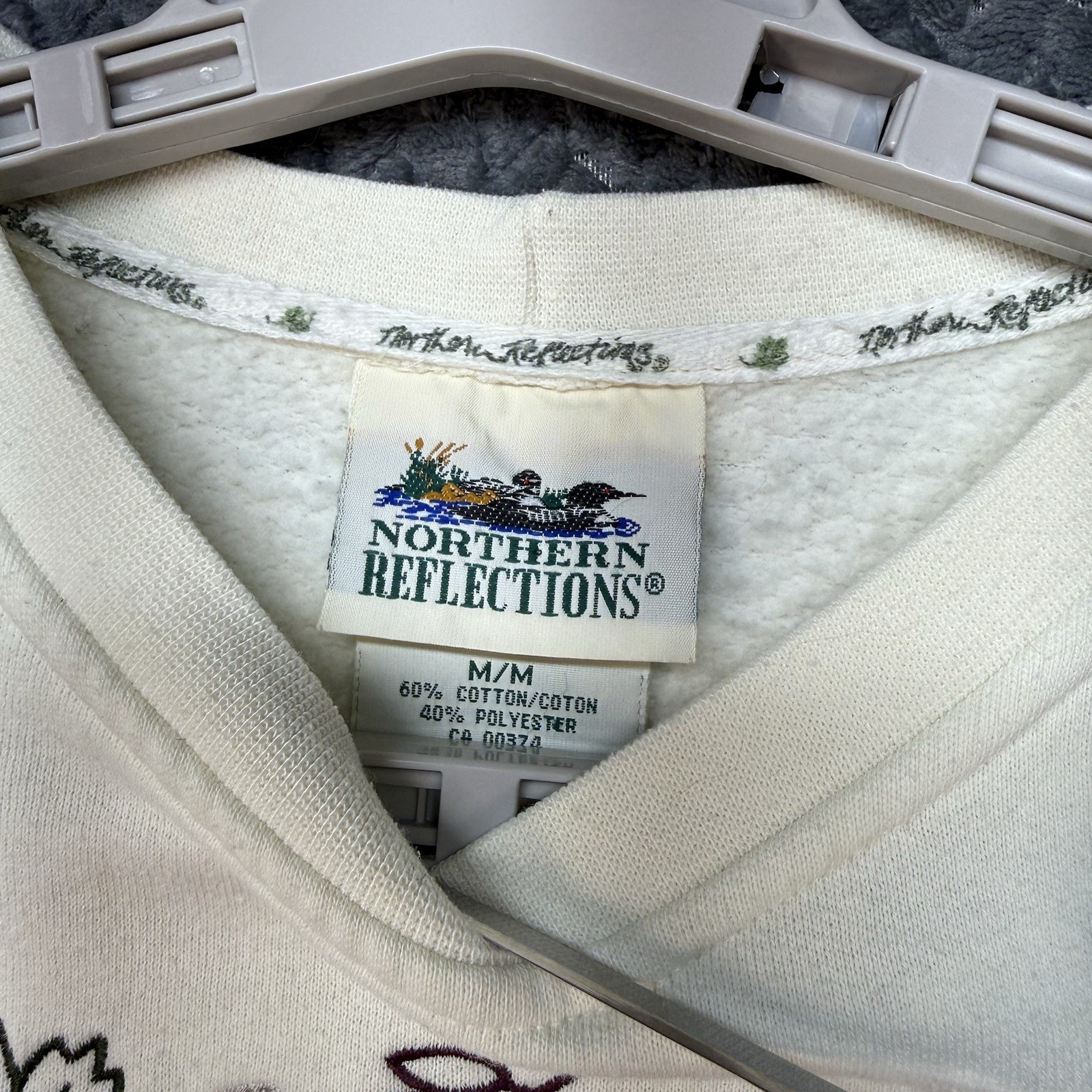 Vintage 90s Northern Reflections Squirrel Sweatshirt Women M Ivory Embroidered