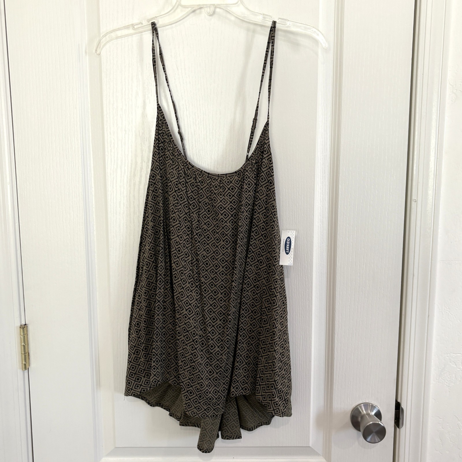 Old Navy Tribal Crossback Cami Tank Top Olive Green & Black Print Size XL NEW