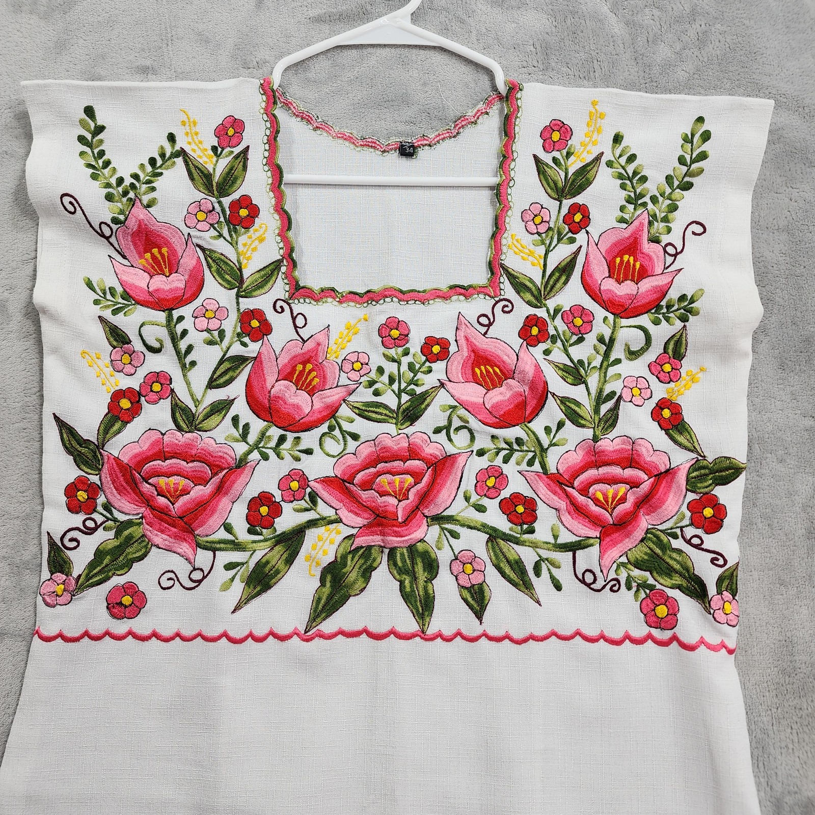 Vintage Mexican Floral Embroidered Huipil Top Women XS/34 White Pink Square Neck