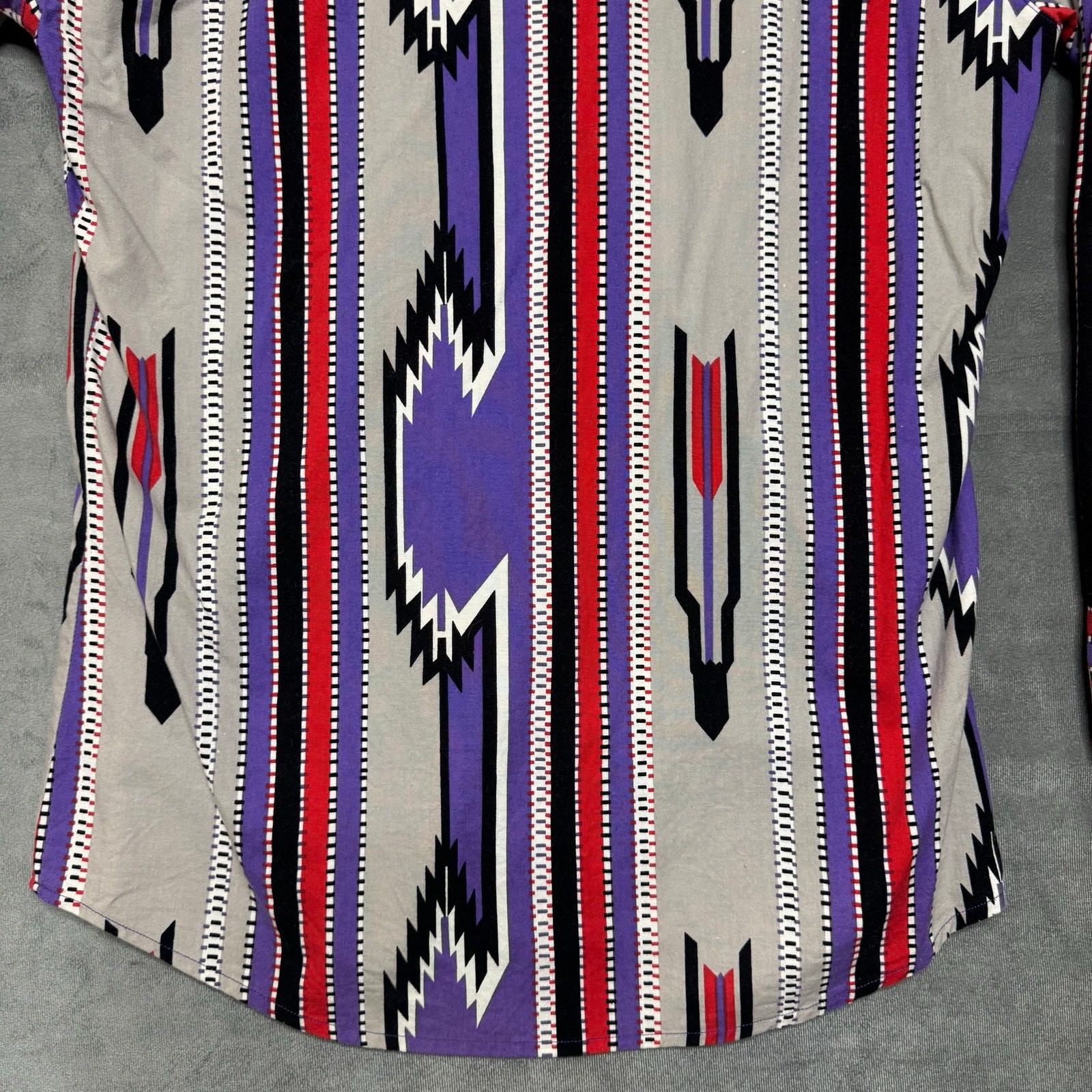 Vtg Wrangler 90’s Tribal Aztec Pattern Medium Native Western Shirt Buttondown