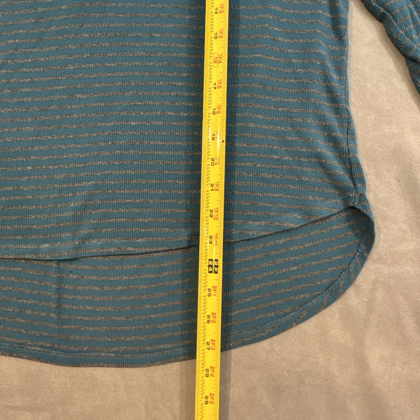 Cabi 4191 Striped Knit Hoodie Womens L Blue 1/4 Button Henley Stretch Thumb Hole