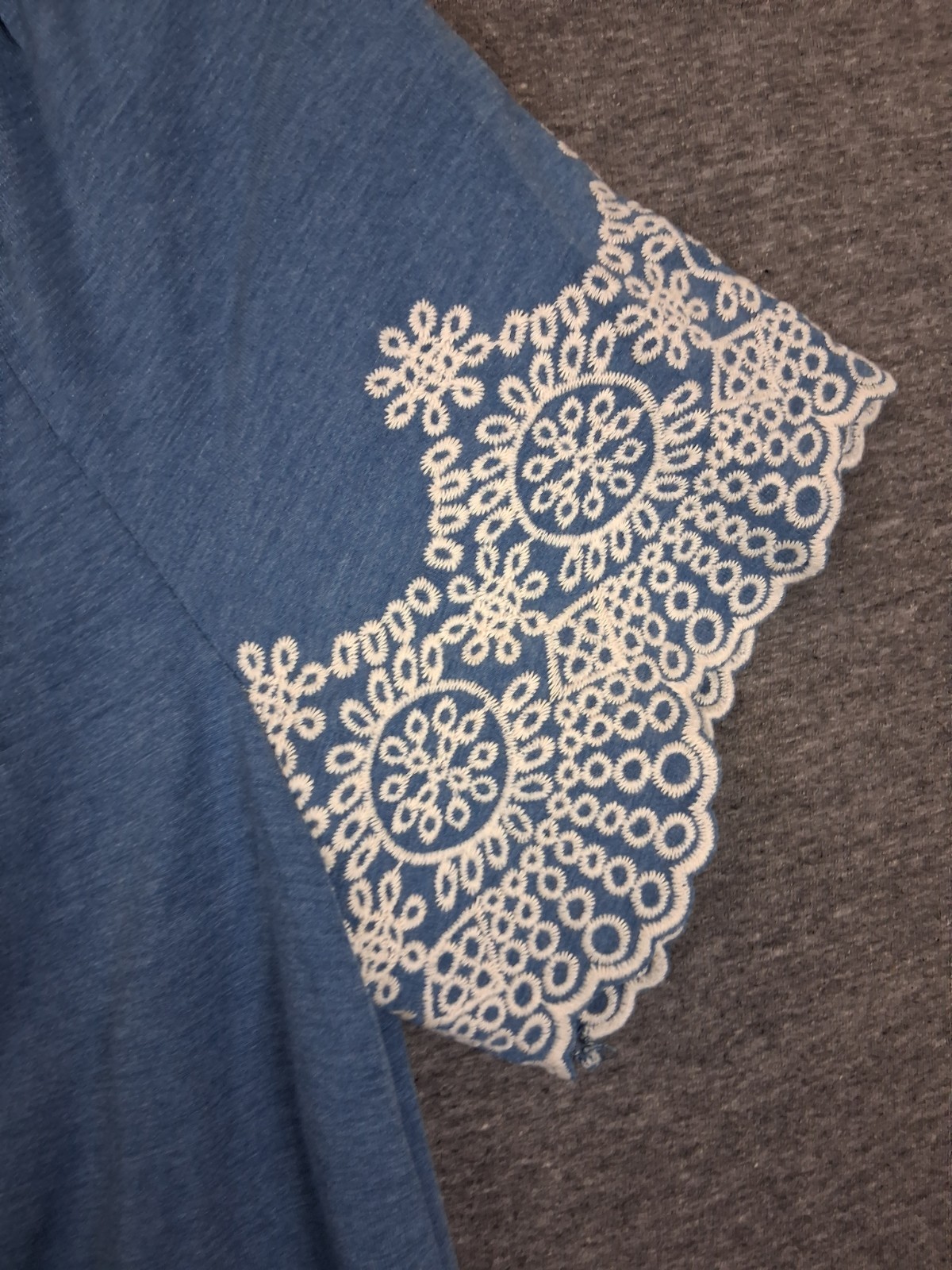 Adrianna Papell Womens Shirt M Blue Embroidered Scallop Boho Peasant Cottage