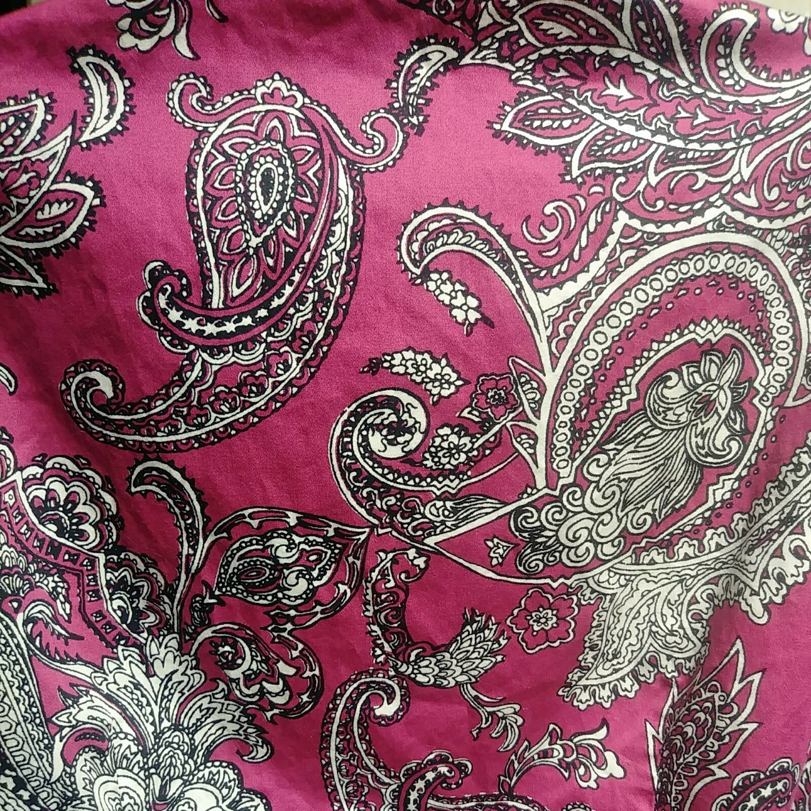 Women’s Streach Cotton Sateen Paisley Print please read