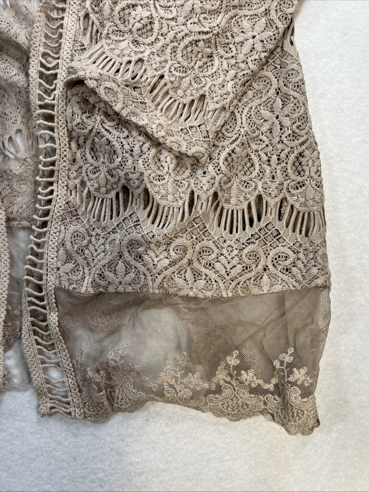 BKE boutique Open Front Cardigan L Crochet Lace Taupe Boho Sheer Lace Trim Women
