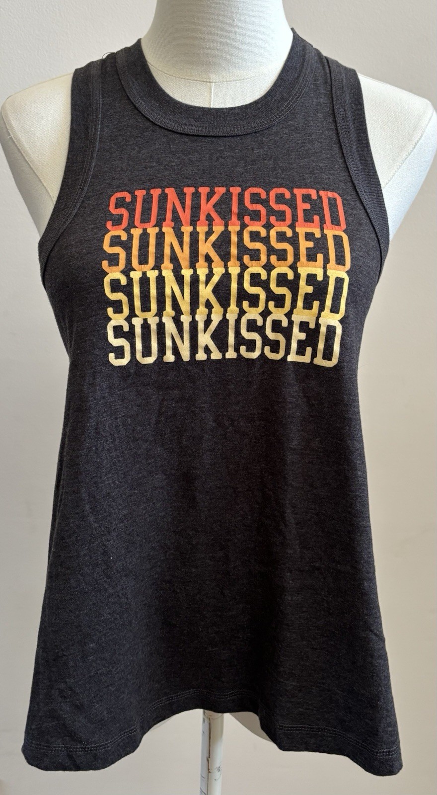 Modern Lux Sunkissed Tank Top Women’s Small Gray Graphic Racerback