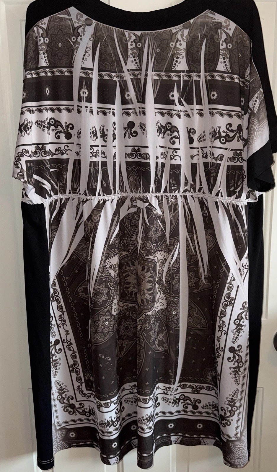 Mi Manchi XL 1X Brown Cream Paisley Tunic Top V Neck Dolman Short Sleeve USA
