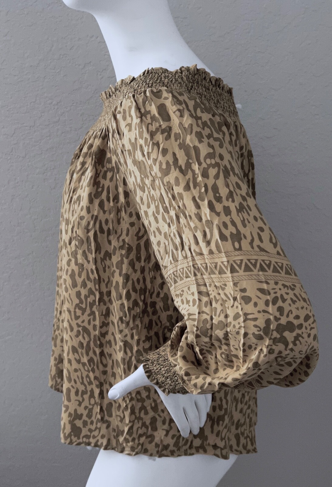 Umgee USA Animal Print On or Off Smock Shoulder Top Blouse Latte Plus XL 1XL 2XL