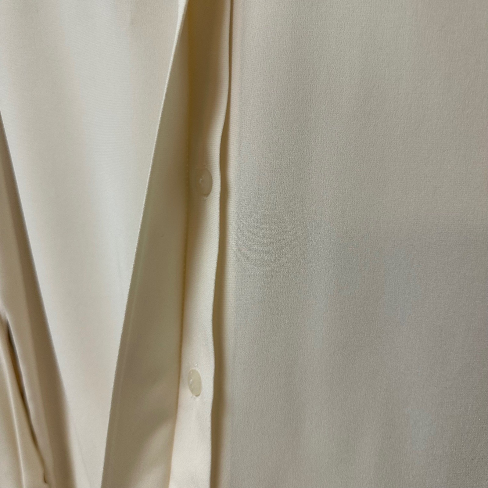 Vintage St John Silk Satin Crepe Blouse Gold Chain Detail Size 8 NEW *FLAW
