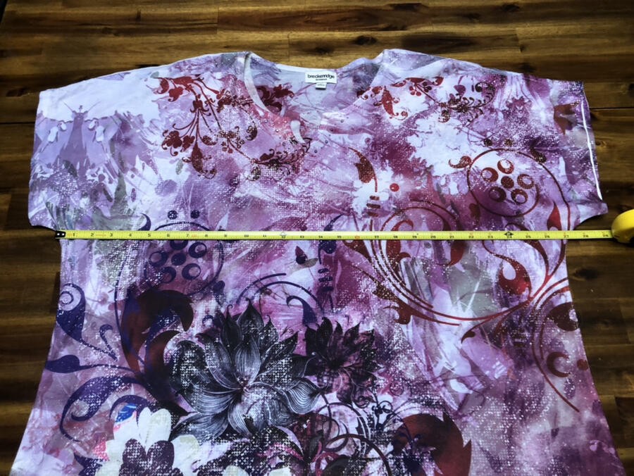Breckenridge Woman Embellished Floral Short Sleeve Top 3X