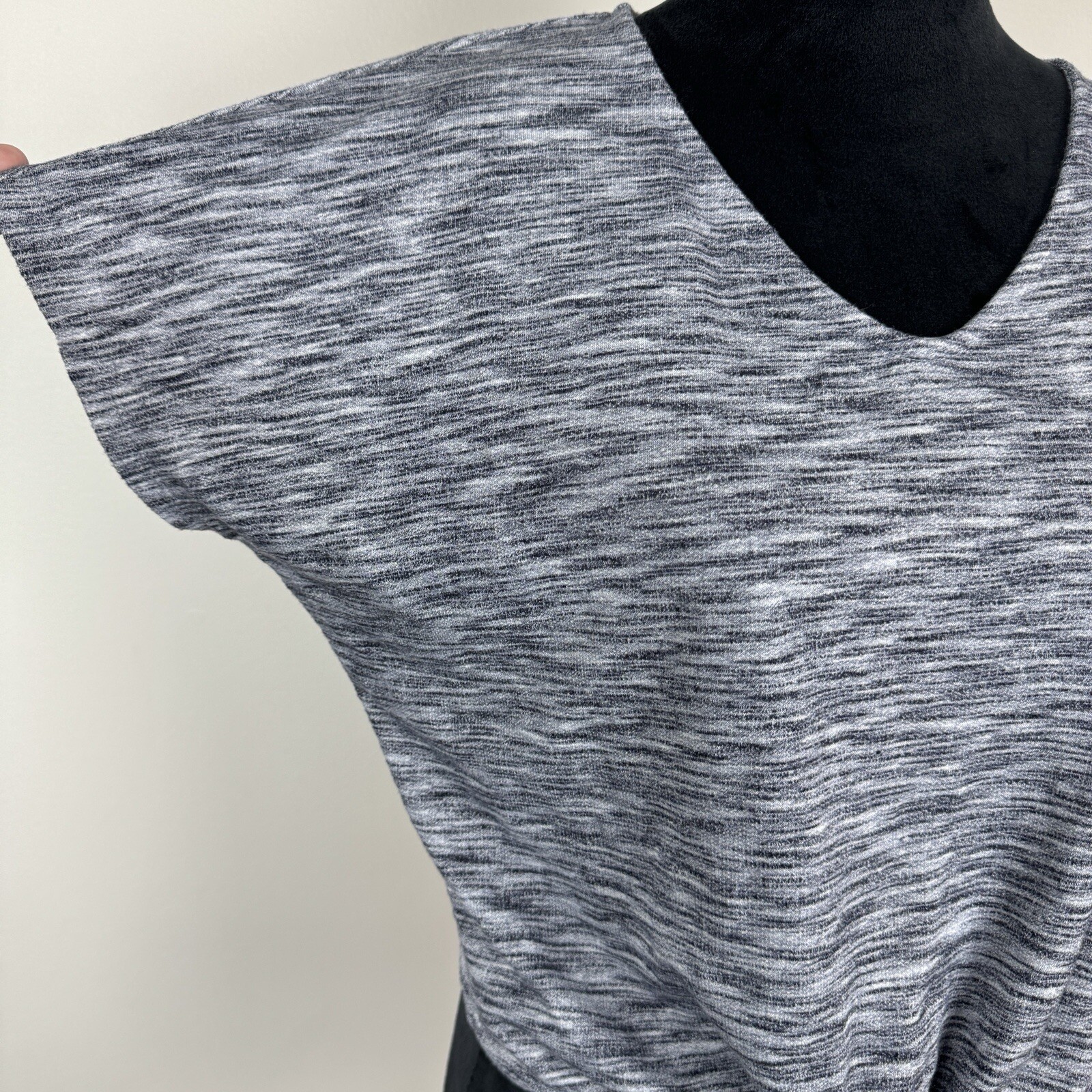 Como Vintage Crop Top Womens Size M Gray Short Dolman Sleeve Stretch