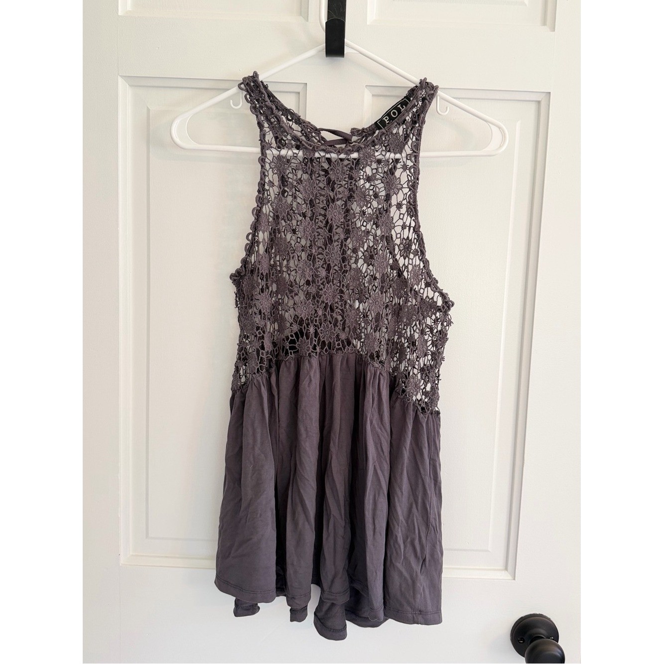 POL Gray Crochet Lace Boho Sleeveless Tunic Tank Top Size Small