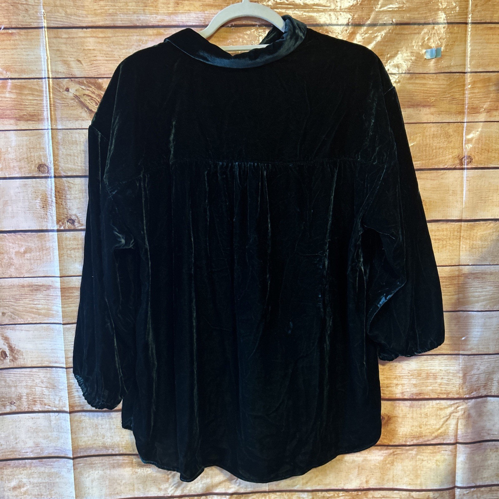 Marine Layer Bella Velvet Button Down In Dark Green Size L